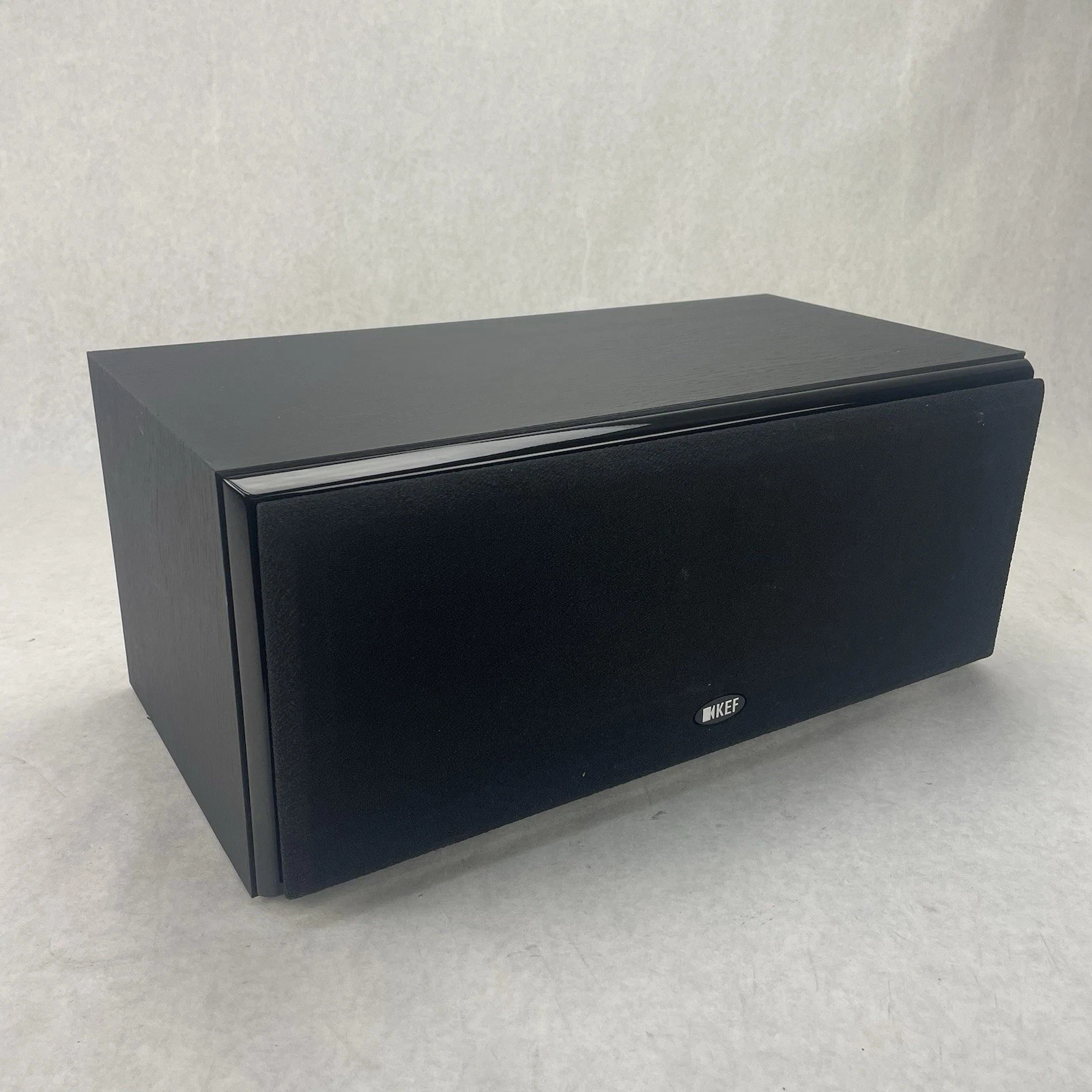 KEF C-Series C6LCR Center Channel Speaker KEF C-Series C6LCR Center Channel Speaker
