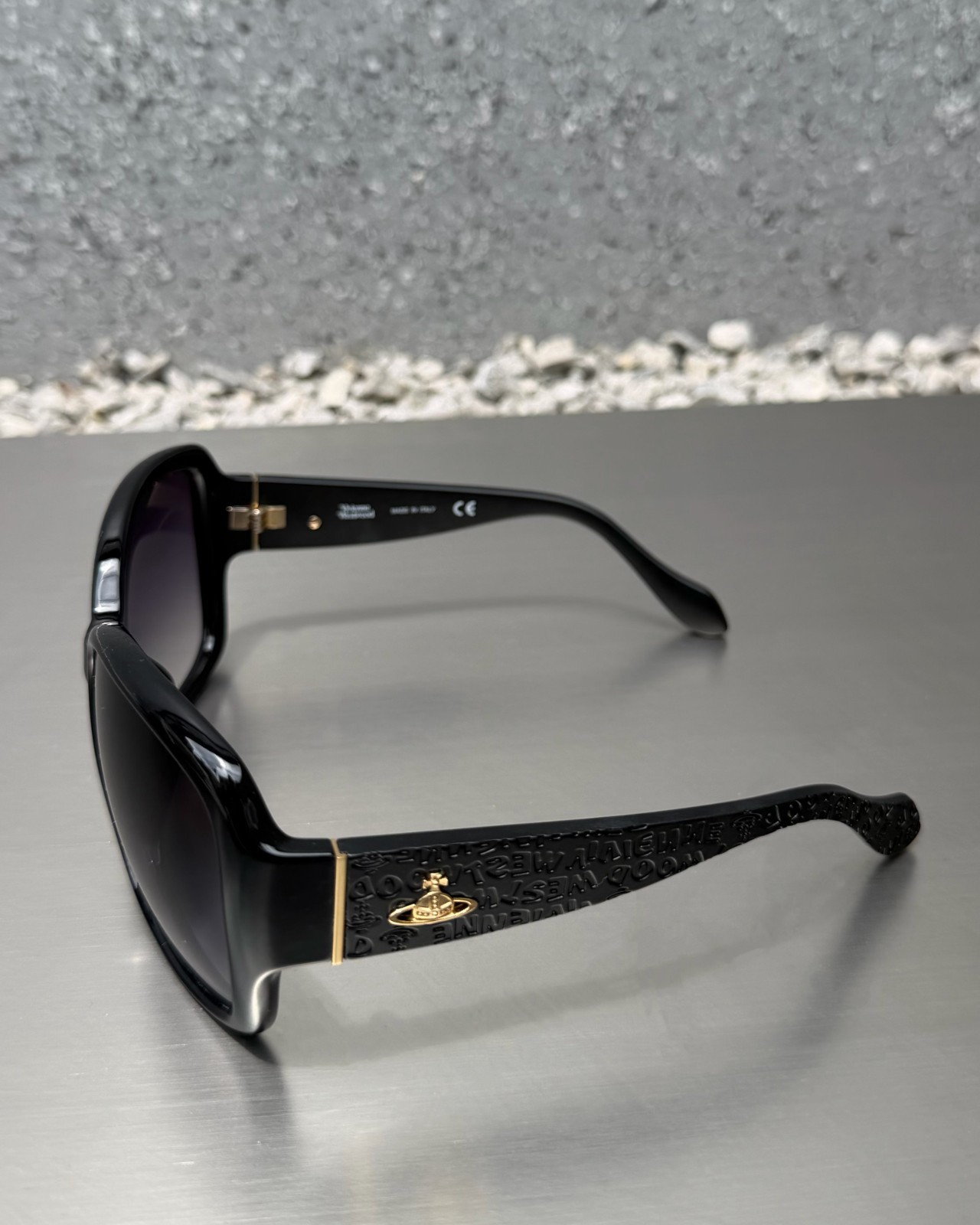 RARE Vivienne Westwood VW79804 Black Orb Logo Sunglasses – Made in Italy / Y2K