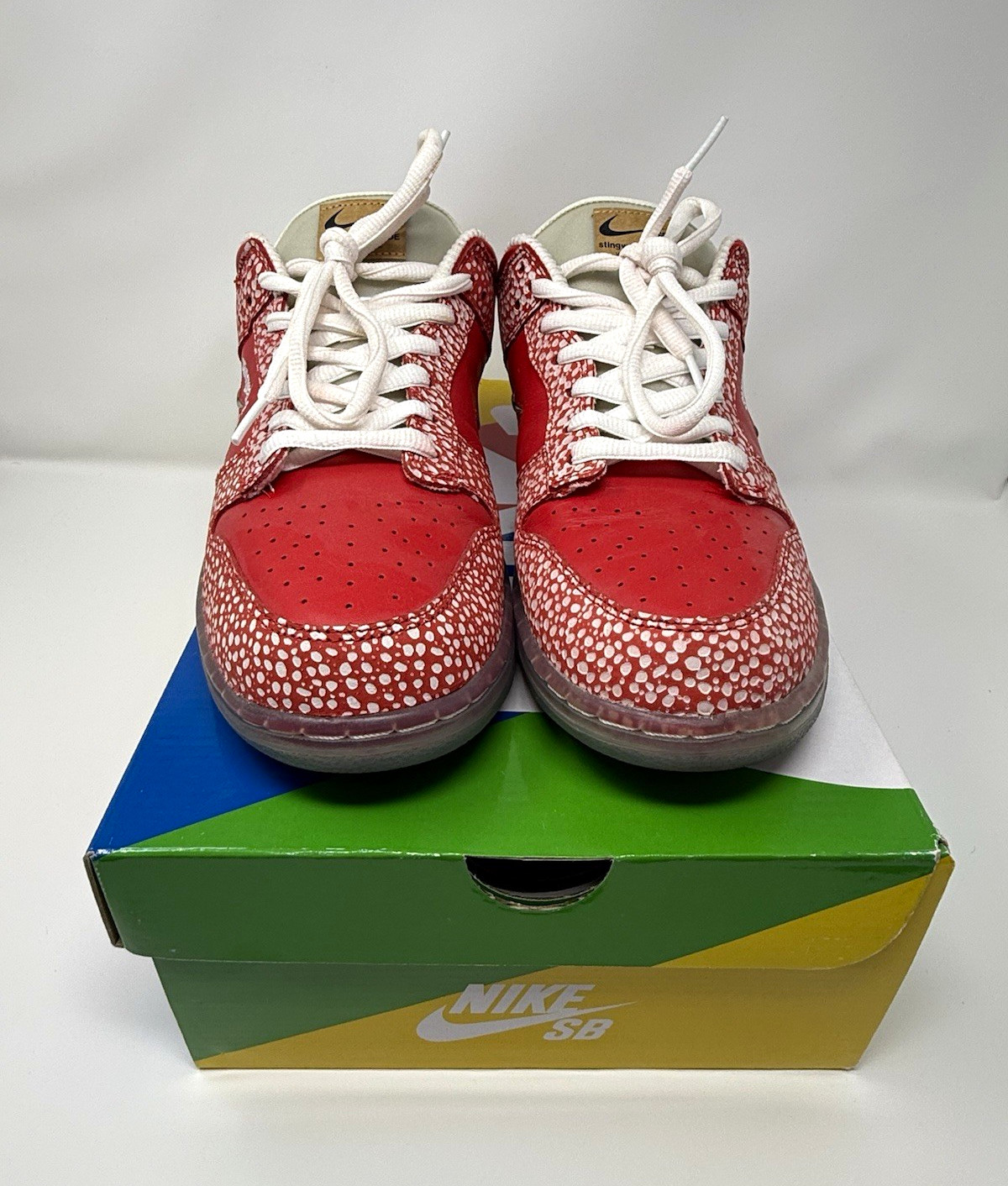 Nike SB Dunk Low OG Stingwater Red Skateboarding Shoes US 11 (Pre-owned) Nike SB Dunk Low OG Stingwater Red Skateboarding Shoes US 11 (Pre-owned)