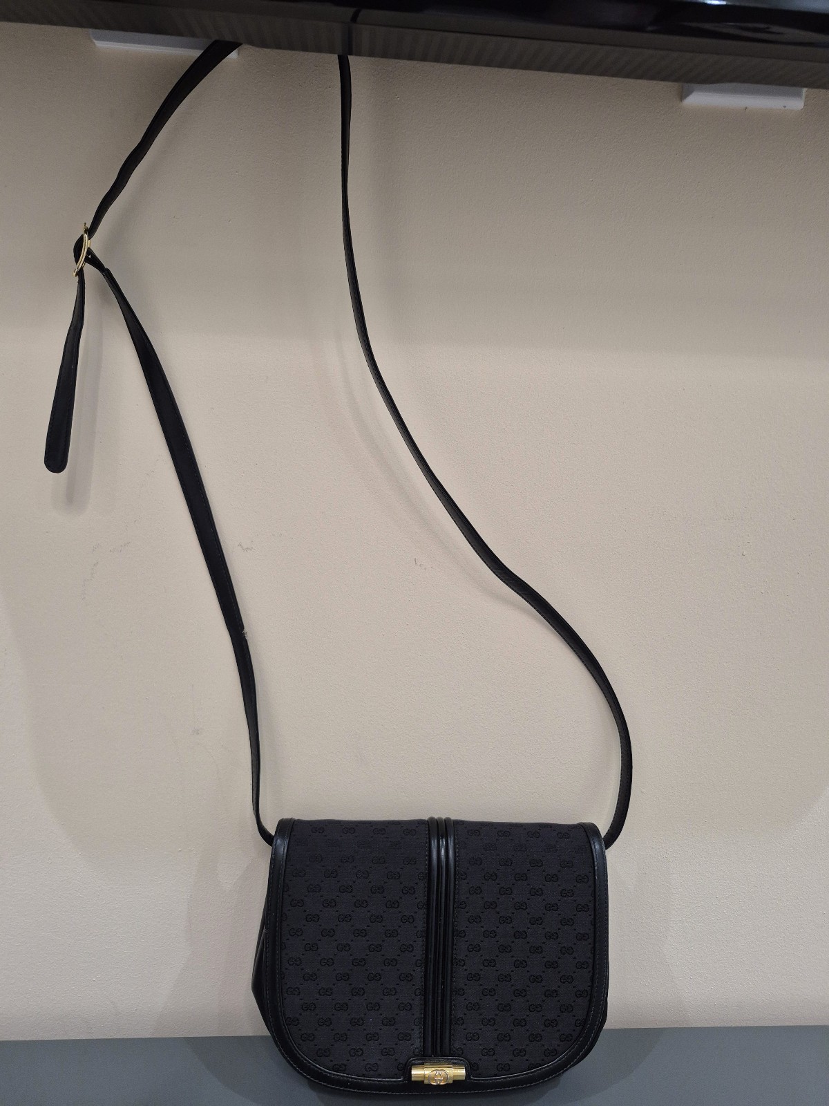 Vintage Gucci Black GG Canvas Leather Trim Crossbody Bag Authentic Black 80s