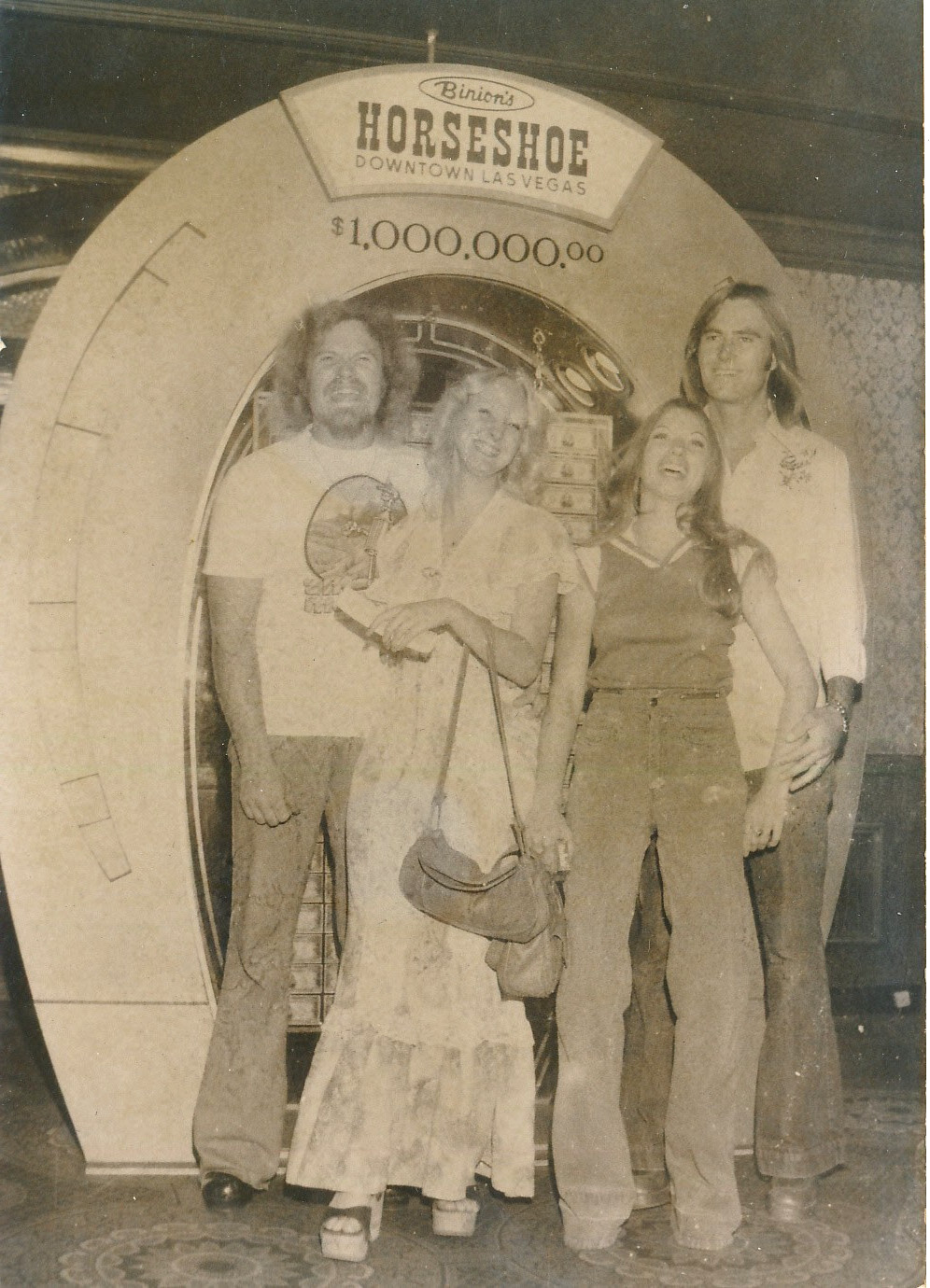 Binion\'s Horseshoe Las Vegas $1 Million Dollars Photo Postcard RPPC S24-1