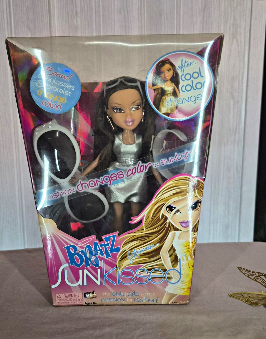 Bratz Sunkissed Yasmin Color-Changing Fashion Doll w/ Sunglasses, Boxed Bratz Sunkissed Yasmin Color-Changing Fashion Doll w/ Sunglasses, Boxed