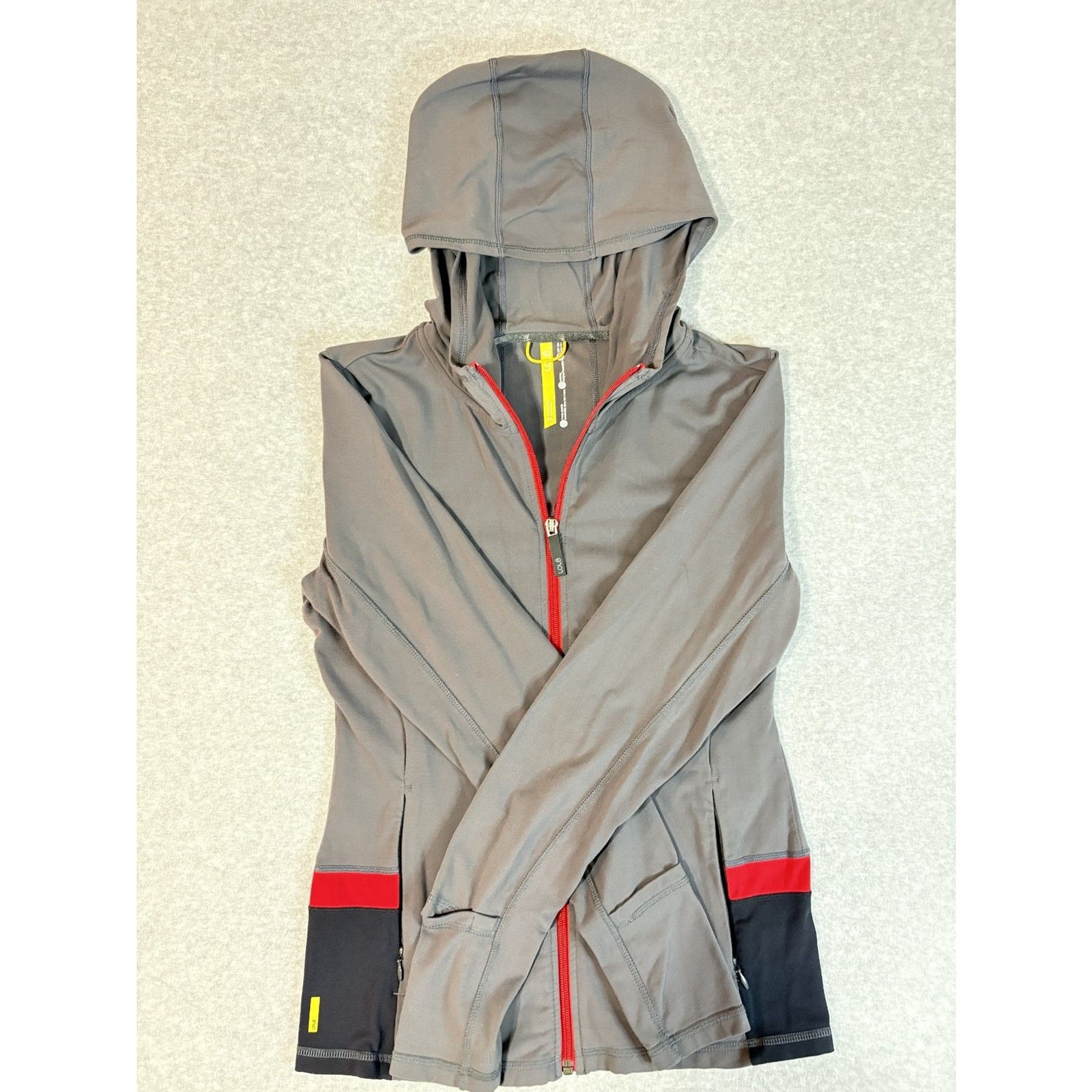 Lole Women\'s M Gray Red Hooded Full Zip Jacket UPF 50 4-Way Stretch Running