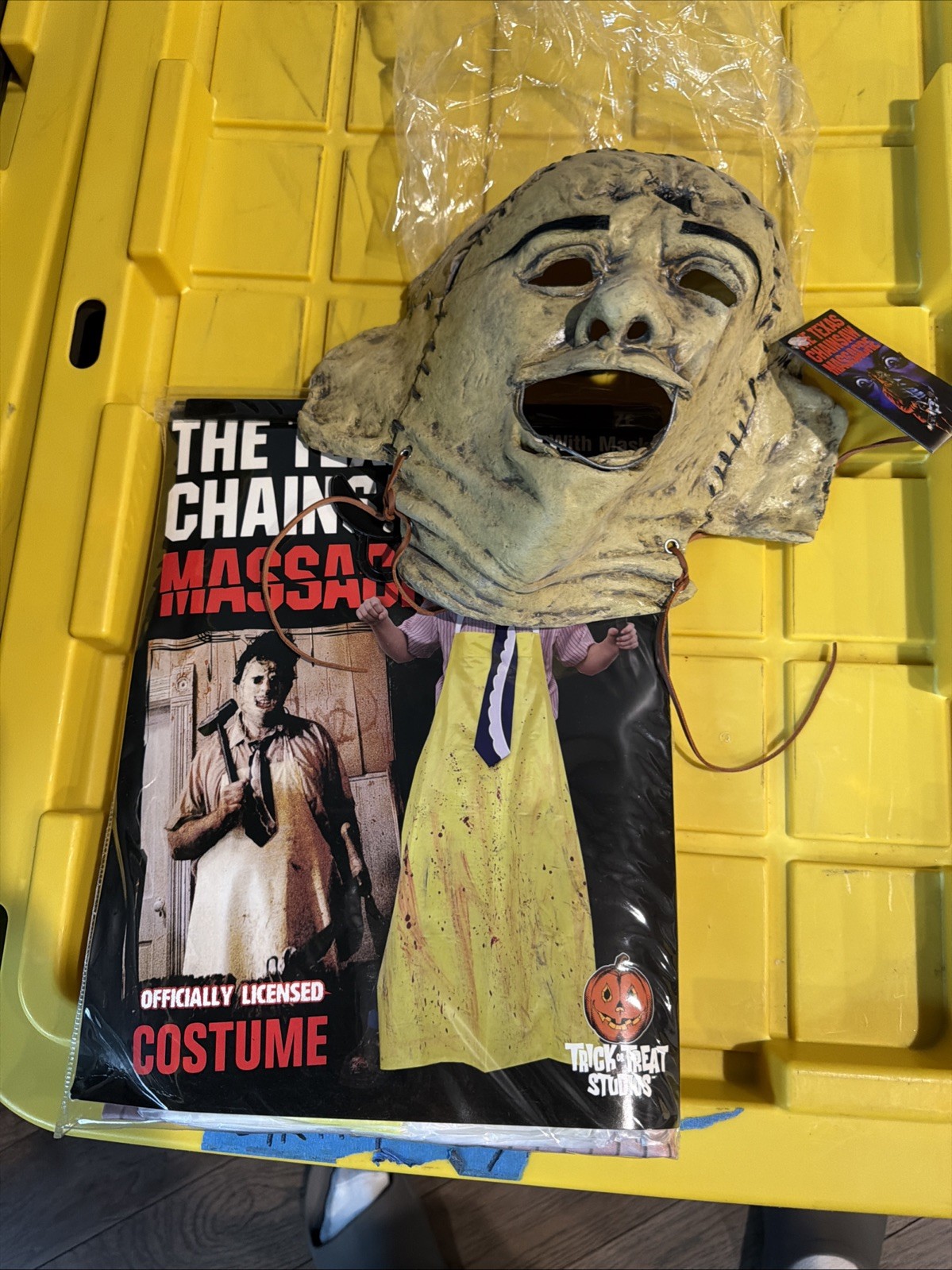 The Texas Chainsaw Massacre Leatherface Costume Set Kids Mask , outfit NEW The Texas Chainsaw Massacre Leatherface Costume Set Kids Mask , outfit NEW