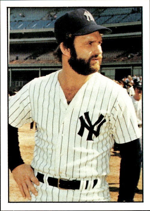 THURMAN MUNSON Original Vintage Yankees 1975 Baseball Card