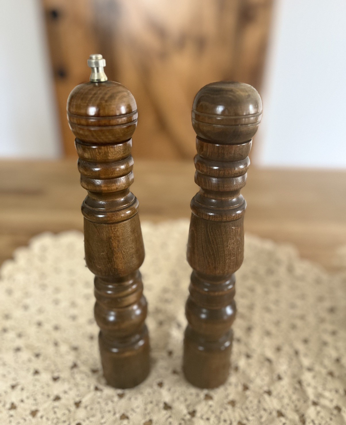 Vintage Wooden 11” Salt Shaker & Peppermill Set Pepper Grinder Vintage Wooden 11” Salt Shaker & Peppermill Set Pepper Grinder