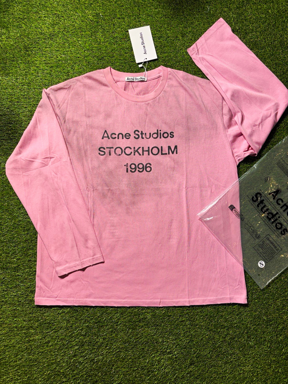 Acne Studios Pink Long Sleeve Crew Neck Logo T-Shirt Size M