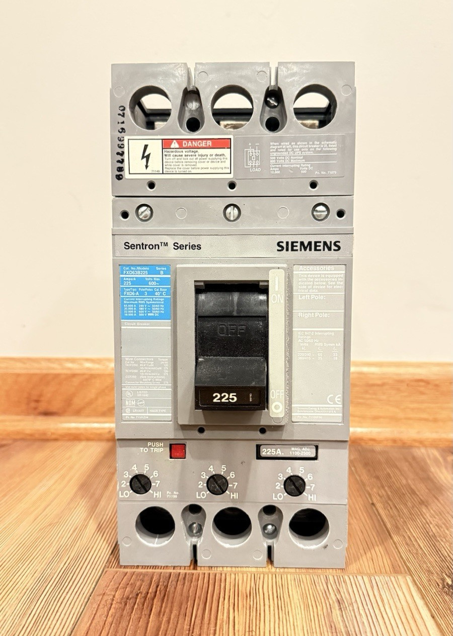 Siemens Sentron FXD63B225 225A 3-Pole 600V AC Branch Circuit Breaker Trip