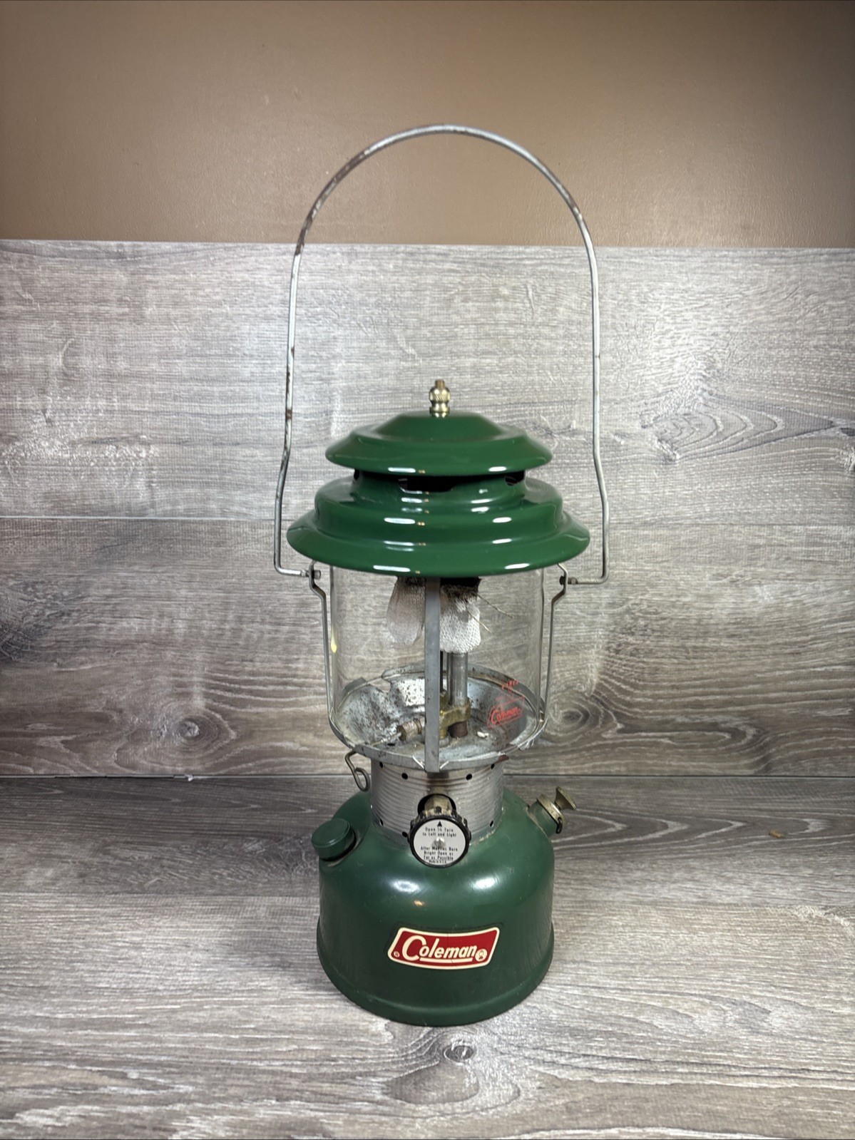 Vintage 1971 Coleman Model 220F Dual 2 Mantle Green Gas Camp Lantern USA
