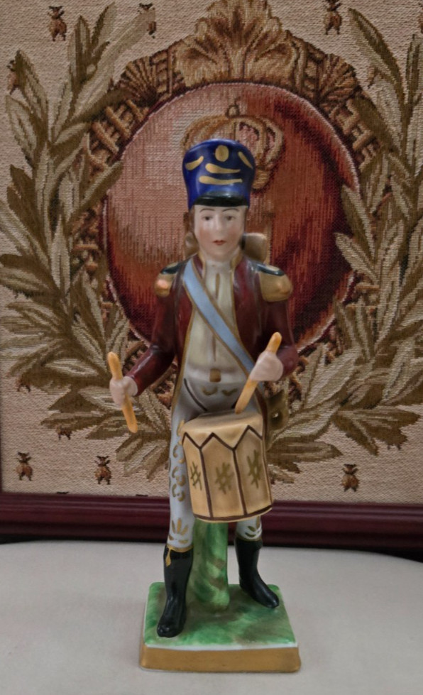 Capodimonte Porcelain Napoleonic French War Drummer 7