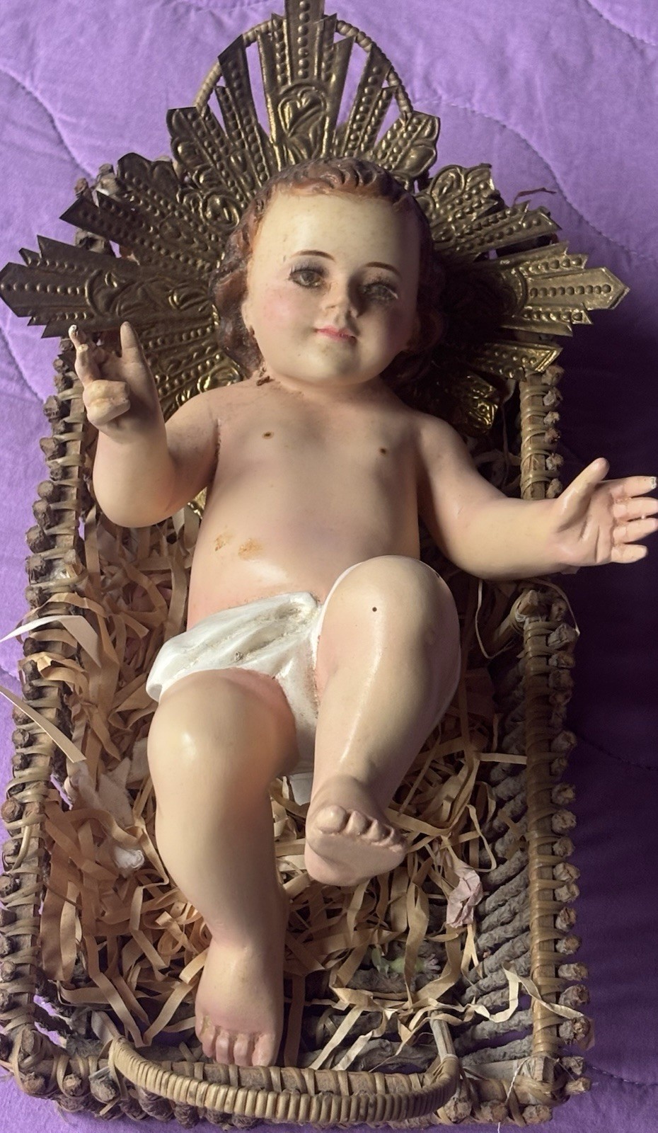 Glorious Baby Jesus Large 10” In Crowned Nativity Glass Eyes Straw Manger