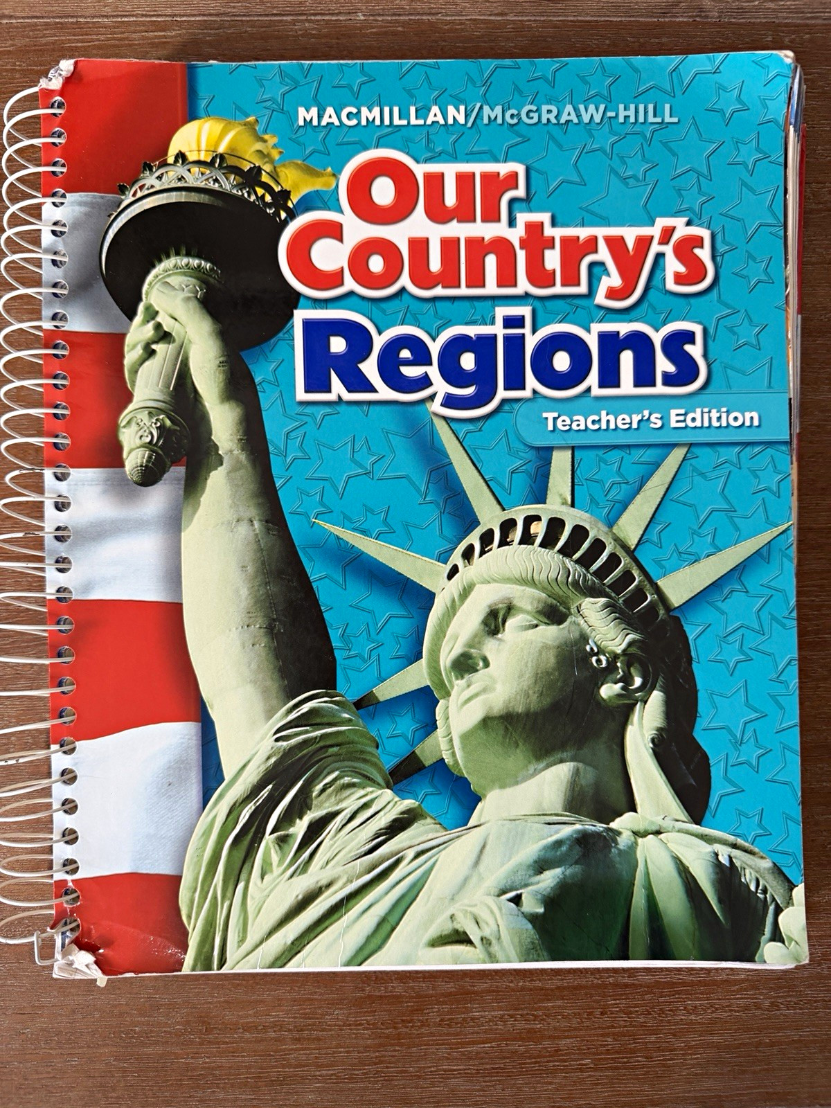 Macmillan/McGraw-Hill Social Studies Our Country\'s Regions TE Grades 3-6 Spiral