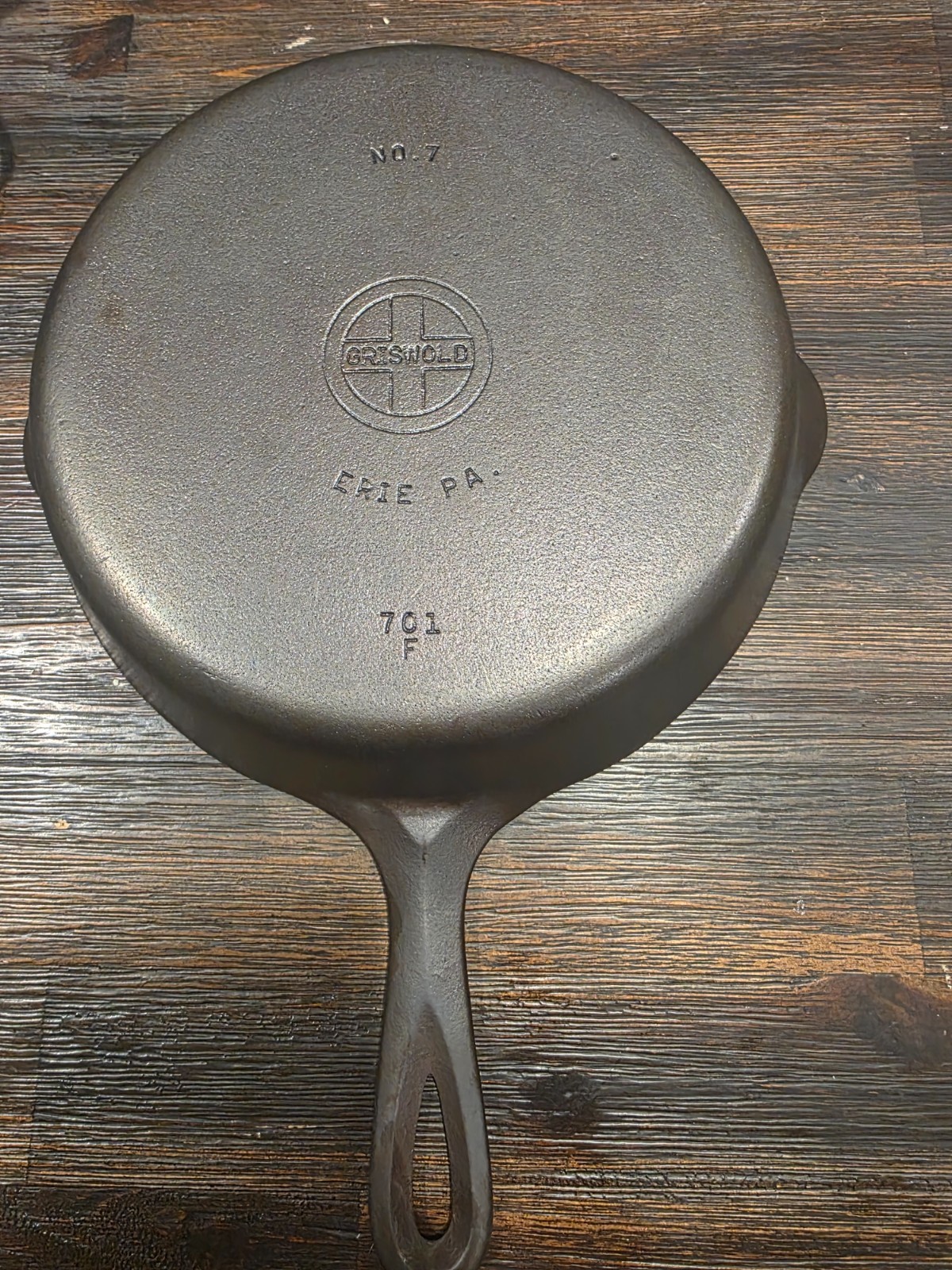 Vintage GRISWOLD Cast Iron SKILLET # 7 SMALL BLOCK LOGO Restored Vintage GRISWOLD Cast Iron SKILLET # 7 SMALL BLOCK LOGO Restored
