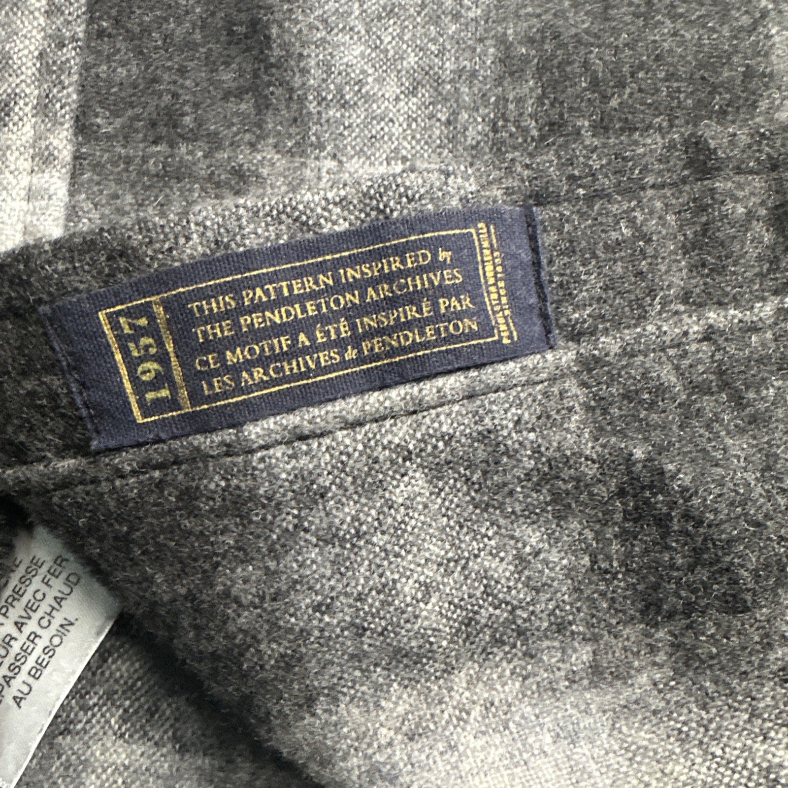 PENDLETON ARCHIVES CANYON GRAY CHECK LONG SLEEVE  SHIRT 100% WOOL MEN’S M