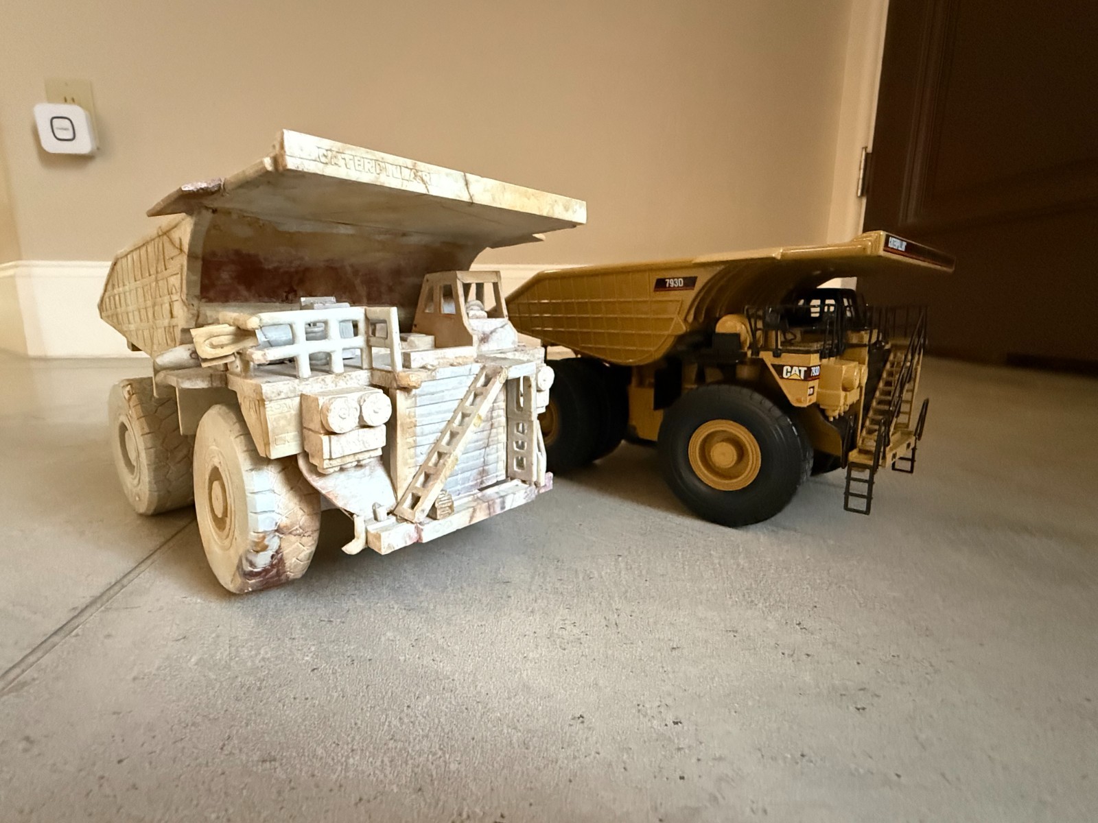 CAT 793D Off-Highway Truck Performance Plus 1:50 Diecast + Custom Stone Model