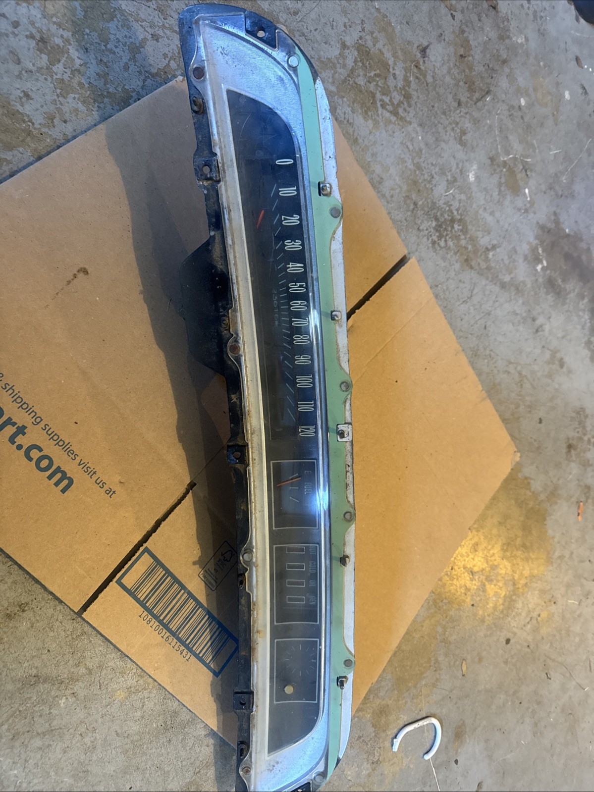 Used OEM Speedometer + Fuel Gauges 1963-64 Chevrolet Impala (SVM148) Used OEM Speedometer + Fuel Gauges 1963-64 Chevrolet Impala (SVM148)