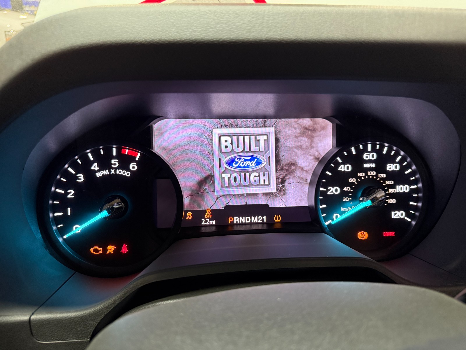 2023-2025 Ford E-Series (E-350/E-450) Super Duty CLUSTER WITH LESS THEN 10 MILES