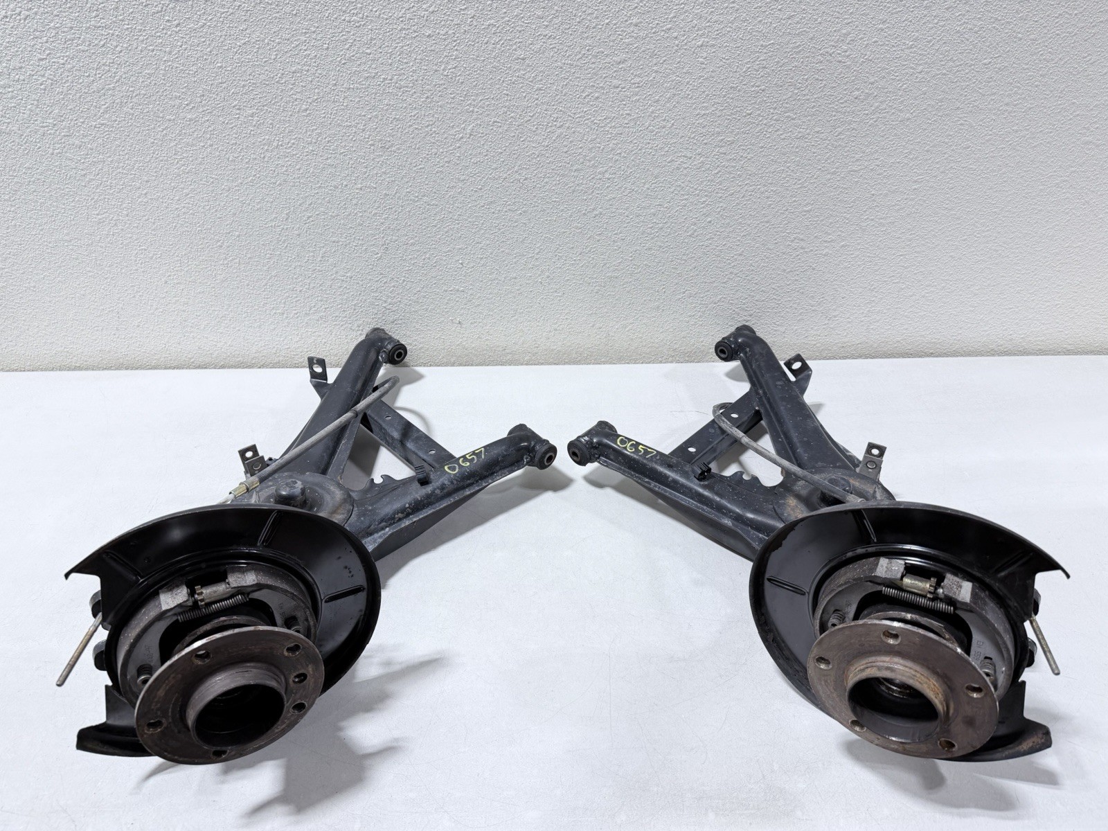 1996-2002 BMW Z3 Roadster Rear Suspension Trailing Arms Let Oem #0657