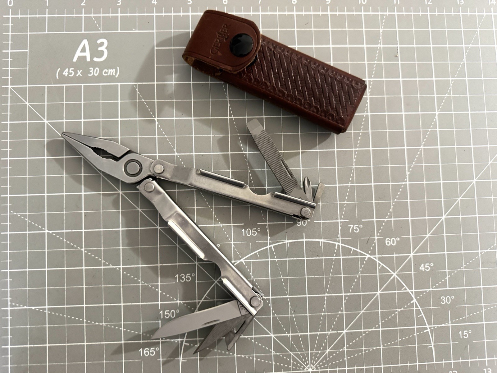 Vintage 1st Gen GERBER USA \'Mr Pinchy\' Orig Stainless MultiTool w Leather Sheath