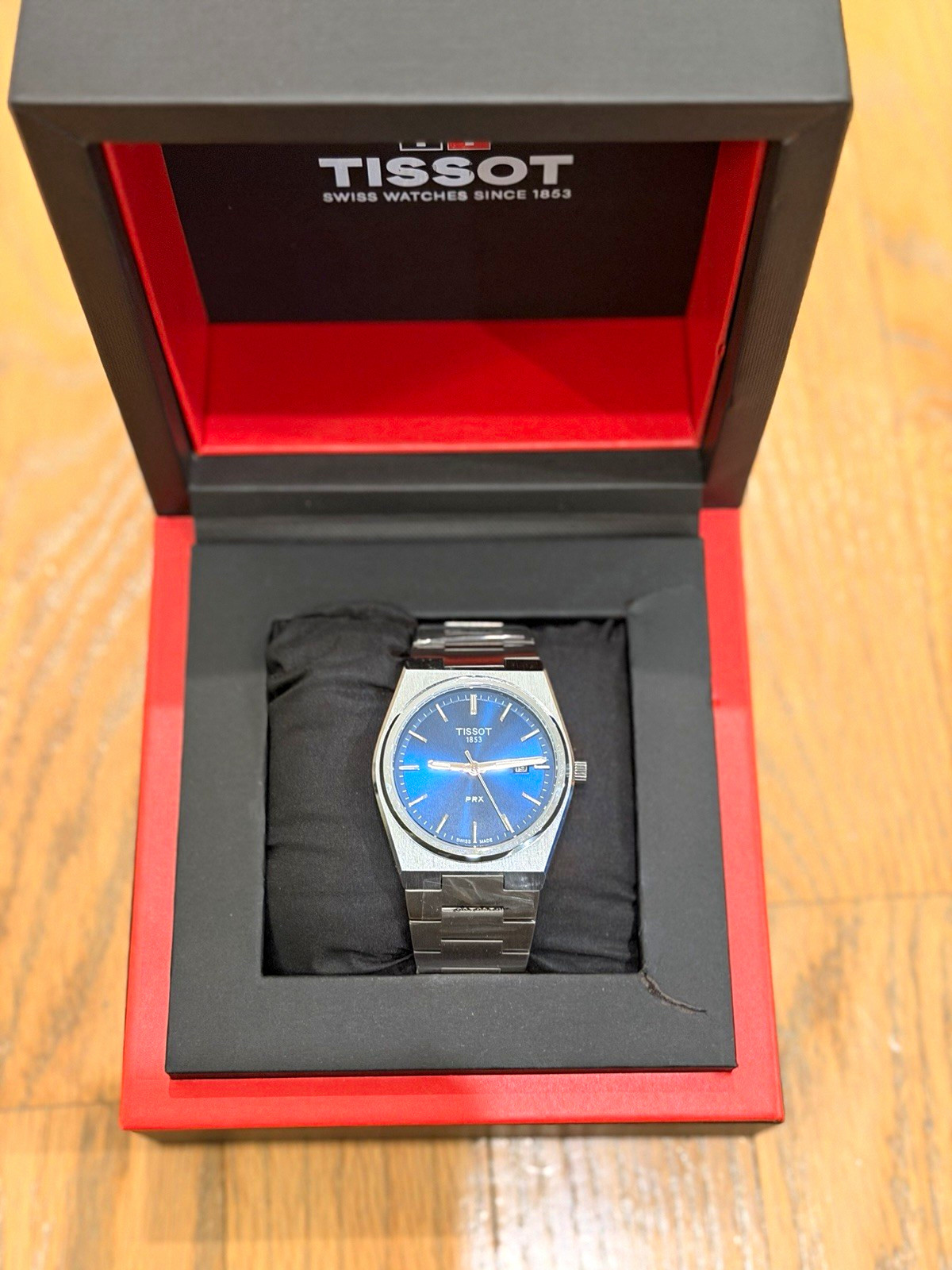 Tissot PRX 40mm Blue Dial Quartz Date Silver Stainless Steel Bracelet w/ Box Tissot PRX 40mm Blue Dial Quartz Date Silver Stainless Steel Bracelet w/ Box