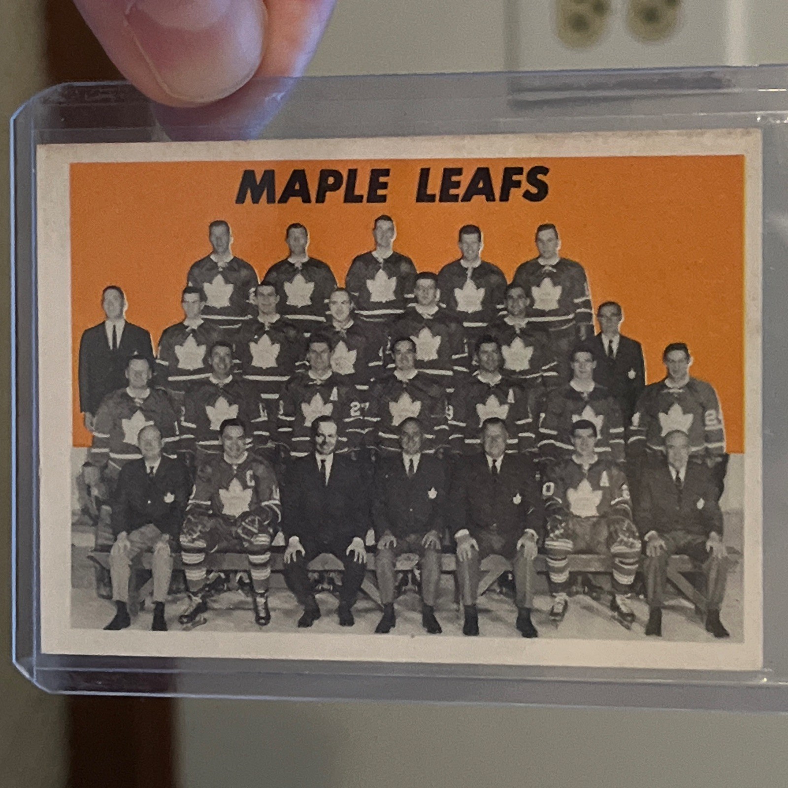 1965-66 TOPPS HOCKEY #123 TORONTO MAPLE LEAFS TEAM SP Hall of Famers 