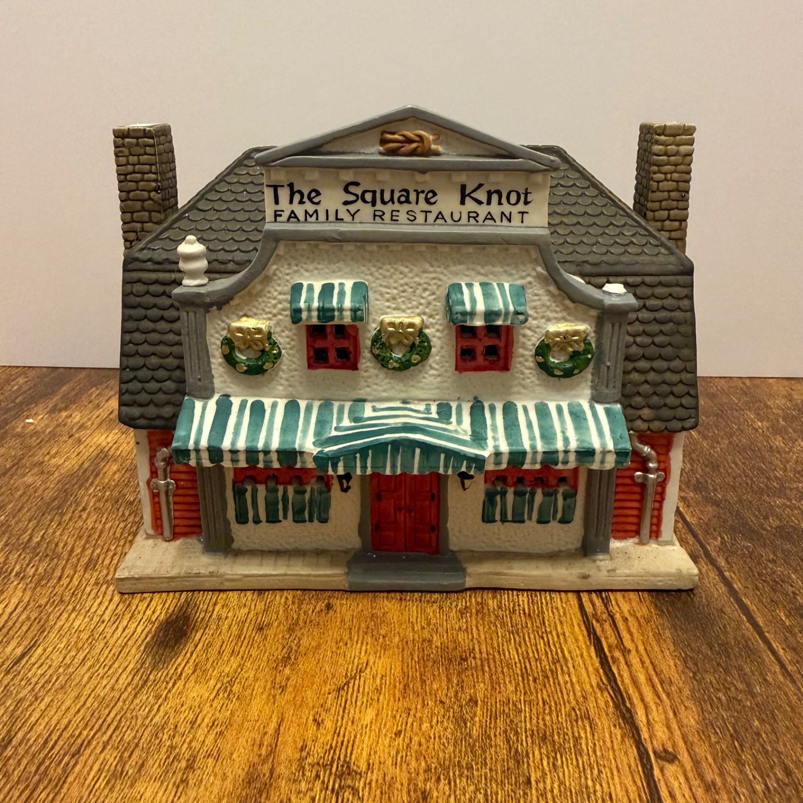 Lemax 1994 Square Knot Family Restaurant Lighted Christmas Village Building Vtg