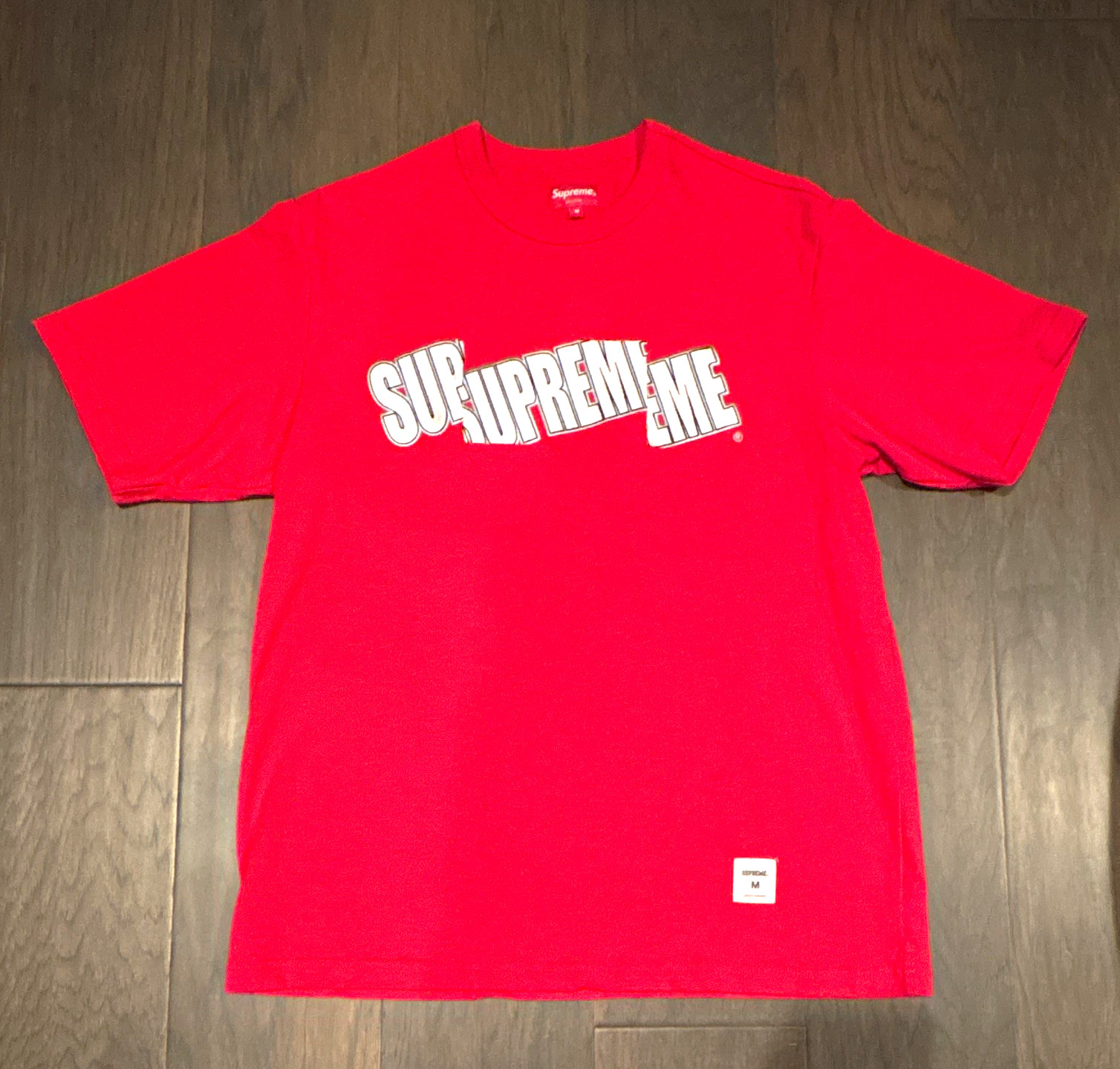 Supreme Red Logo Graphic Print Men\'s T-Shirt Size M Cotton Crew Neck Supreme Red Logo Graphic Print Men\'s T-Shirt Size M Cotton Crew Neck