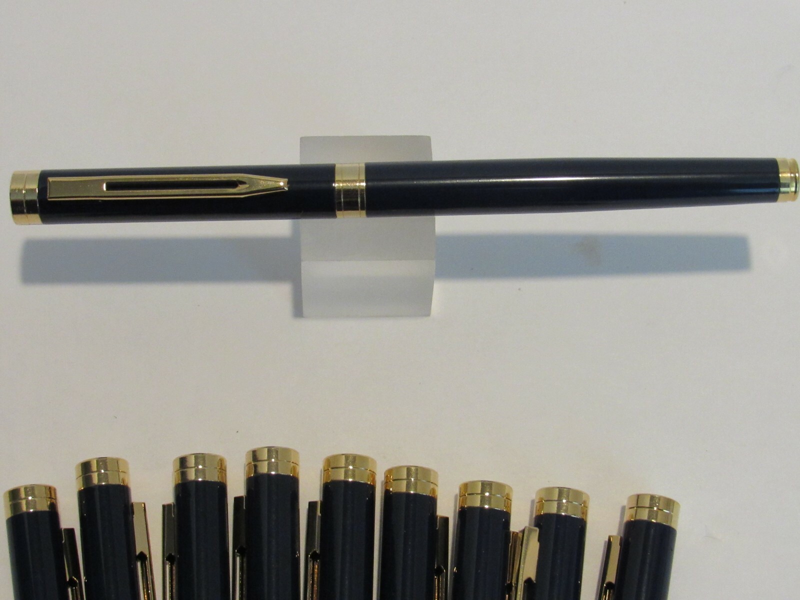 Terzetti CROWN Glossy Blue Slim Heavy Metal Rollerball Pen+Velvet Pouch Terzetti CROWN Glossy Blue Slim Heavy Metal Rollerball Pen+Velvet Pouch