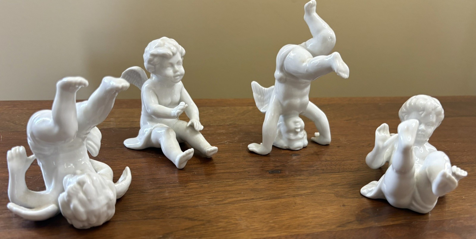 Vintage FITZ & FLOYD White Porcelain Tumbling Angels Cherubs Set of 4 JAPAN