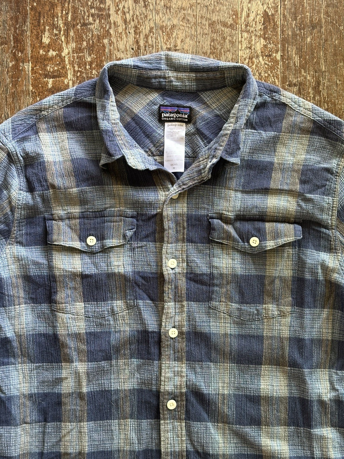 Patagonia Steersman AC Seersucker Mens Button Up Shirt Medium Blue Gorpcore Patagonia Steersman AC Seersucker Mens Button Up Shirt Medium Blue Gorpcore