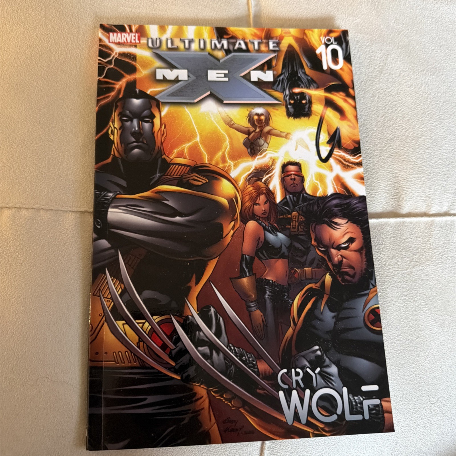 Ultimate X-Men Vol. 10: Cry Wolf by Brian K. Vaughan;  Andy Kubert