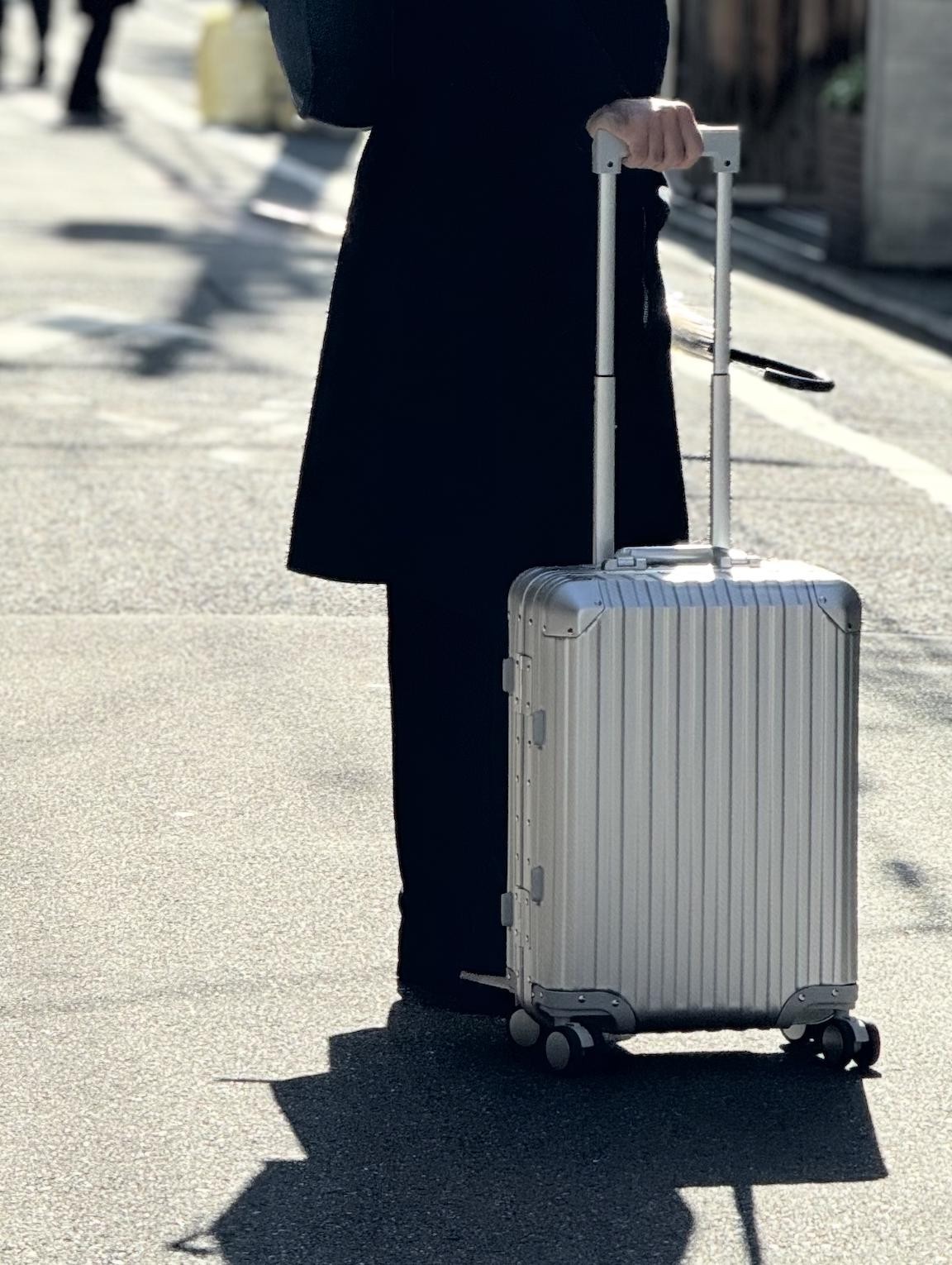Silver Suitcase (55cm Cabin Size) • Aluminum Carry On Luggage