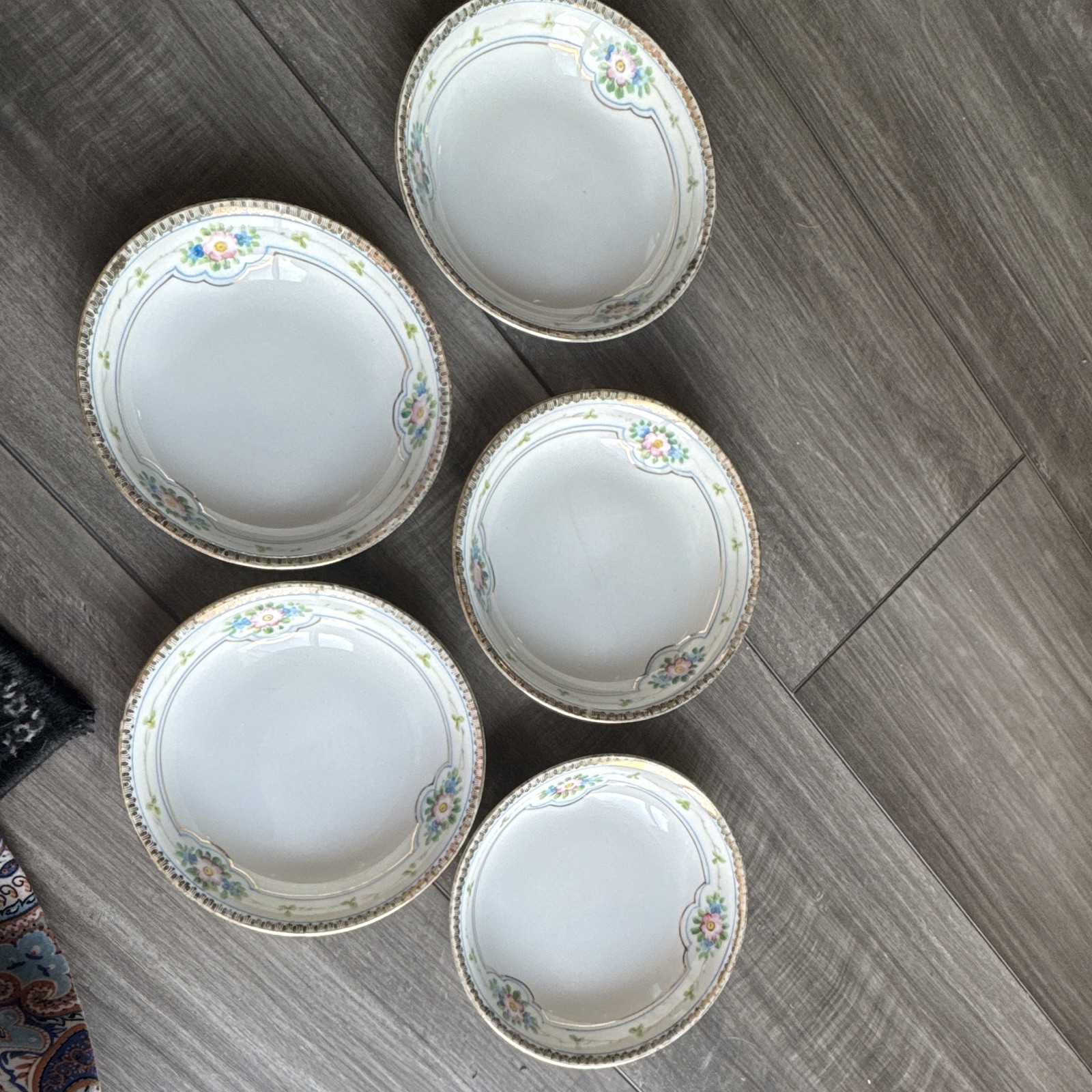 Nippon Porcelain Small Bowls Set of 5 Vintage, Gold Gild Hand Painted