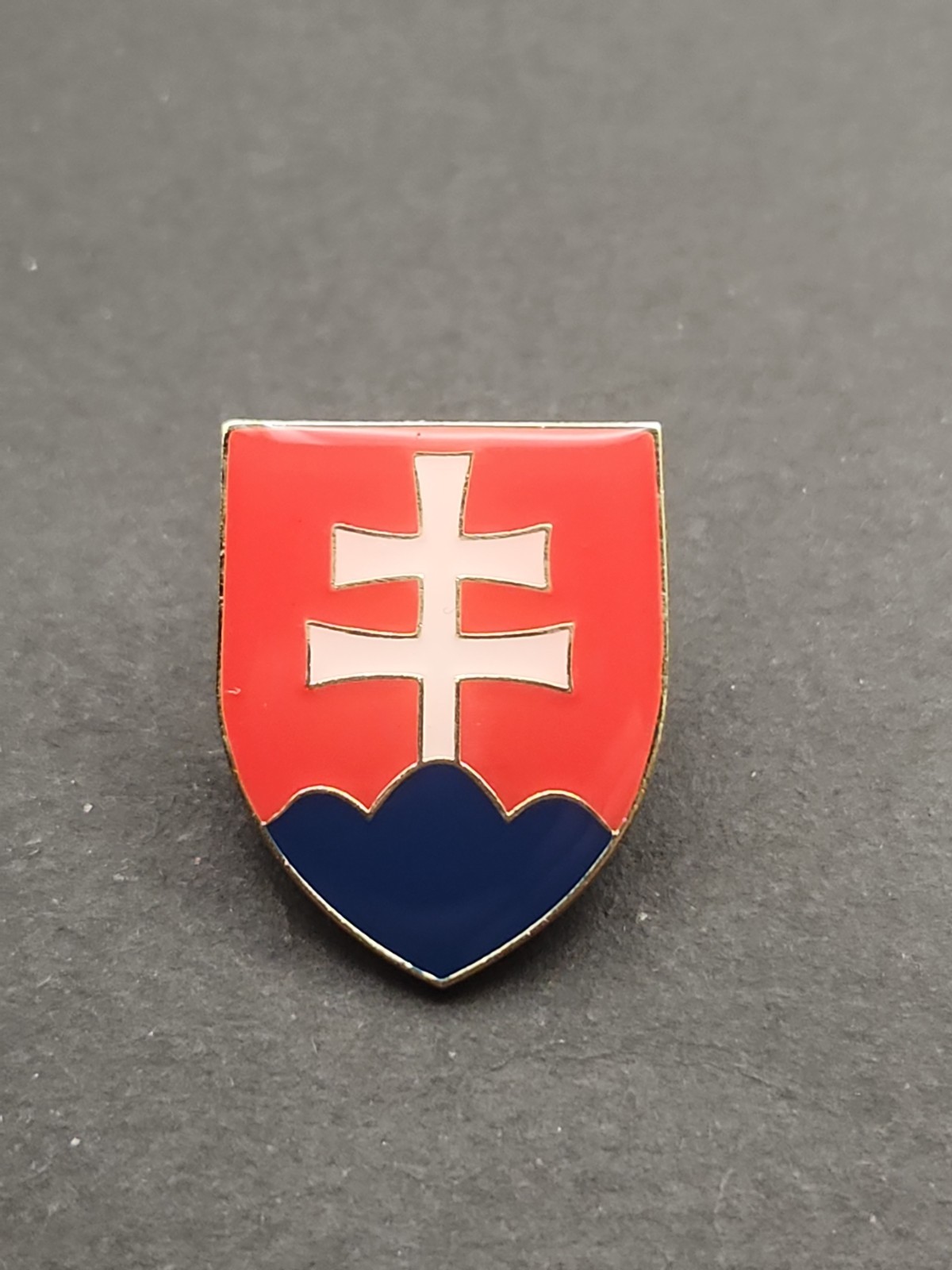 Slovakia National Soccer Team Logo Enamel Lapel Pin, 