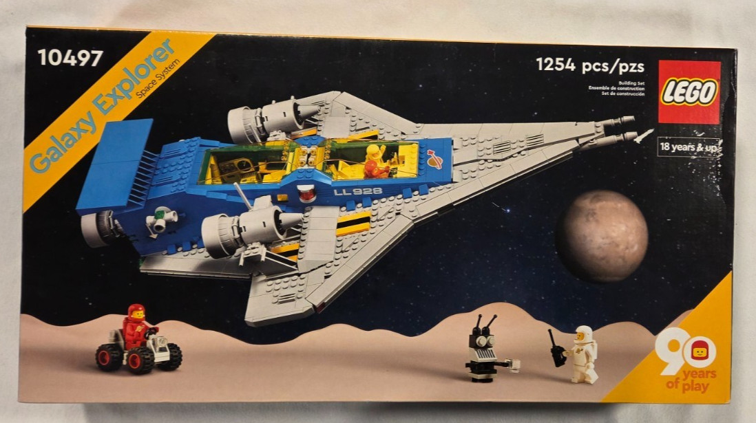 LEGO Icons: Galaxy Explorer (10497)