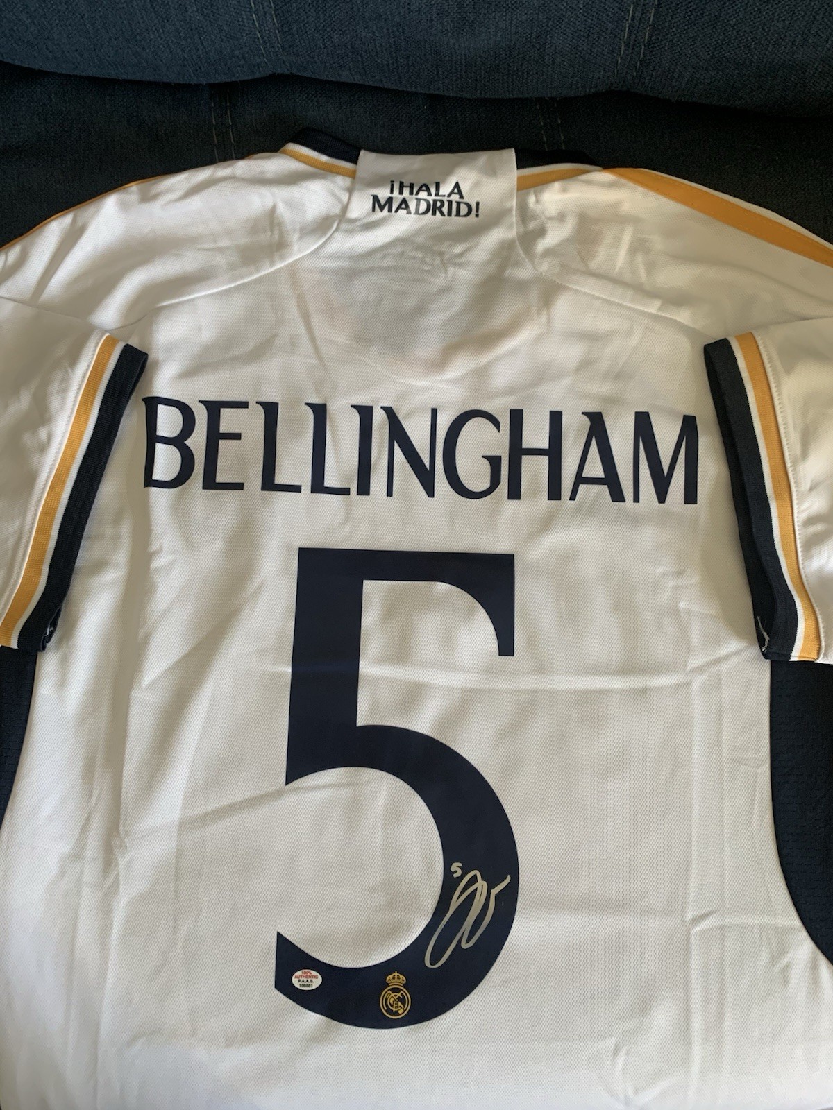 Jude Bellingham Autographed Real Madrid Pro Style Soccer Jersey with PAAS COA Jude Bellingham Autographed Real Madrid Pro Style Soccer Jersey with PAAS COA
