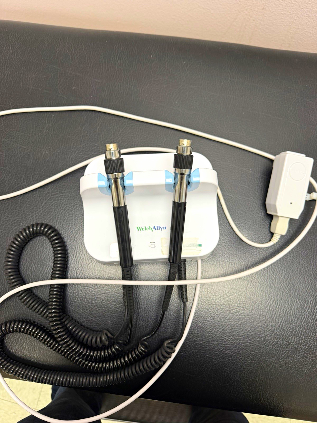 Welch Allyn Green Series 777 Wall Transformer with power adapter (NO HEADS) Welch Allyn Green Series 777 Wall Transformer with power adapter (NO HEADS)