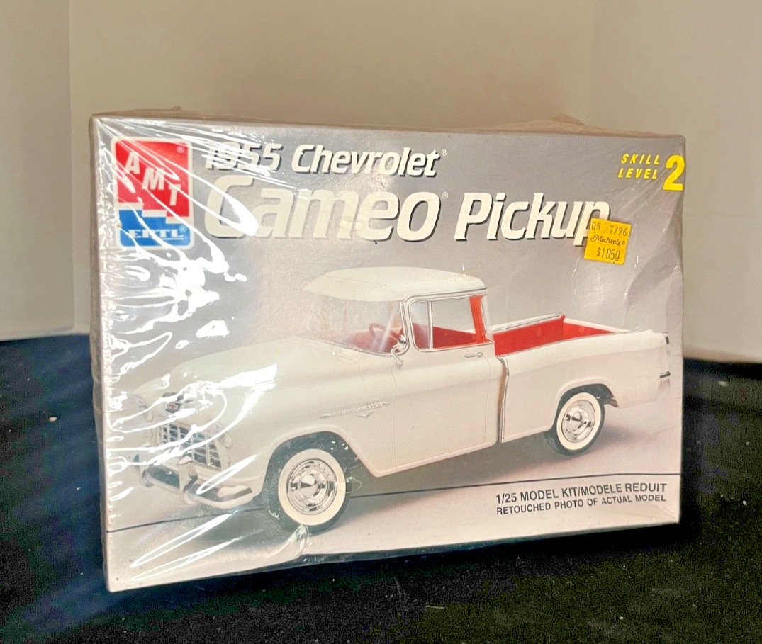 AMT ERTL 1955 Chevrolet Cameo Pickup Truck 1/25 Scale Model Kit Sealed In Box