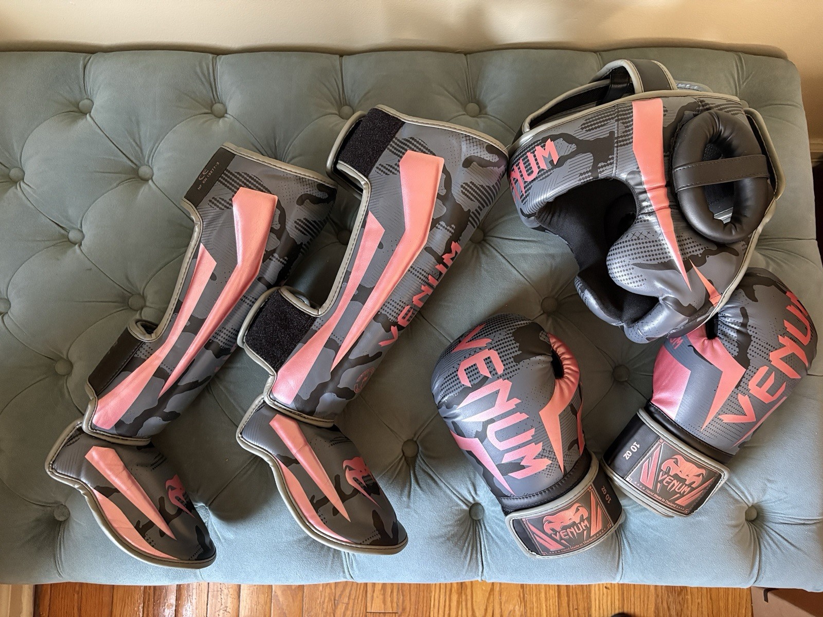 Venum Elite Black/Grey Camouflage /Pink Pearl Training Gear Set *Discontinued*