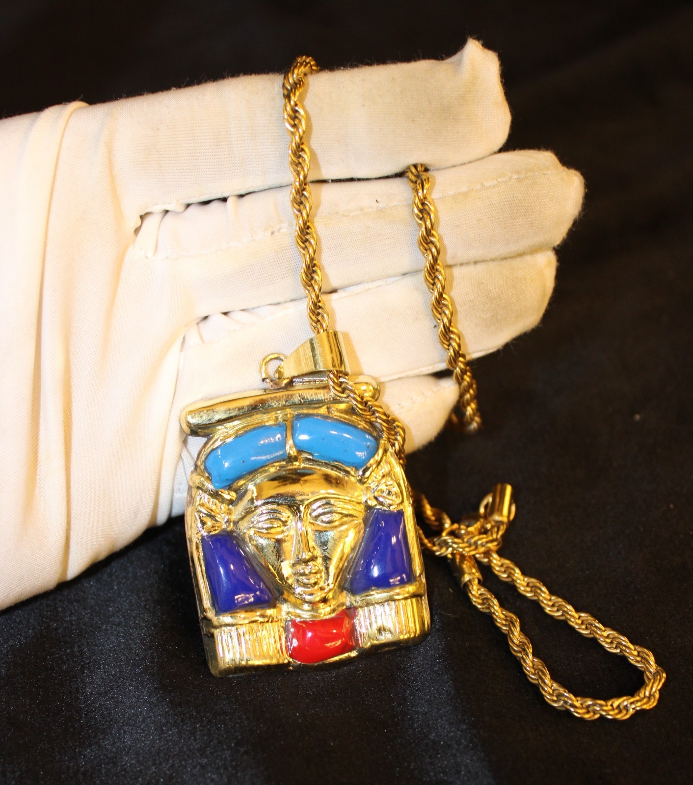 Ancient Egyptian Hathor Goddess Necklace Pendant Pharaoh Jewelry Collectible