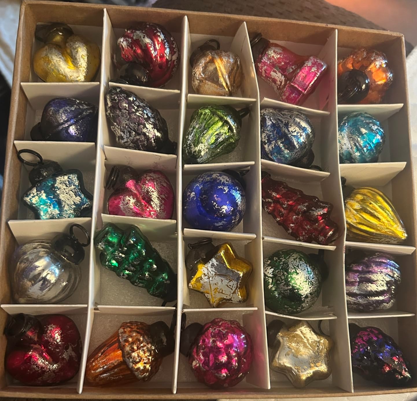 25 Pieces Retro Vintage Glass Christmas Tree Ornaments Hanging Decor Set 25 Pieces Retro Vintage Glass Christmas Tree Ornaments Hanging Decor Set