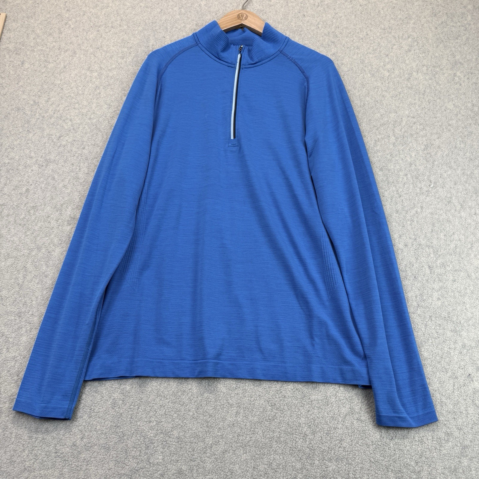 Lululemon Mens L Metal Vent Tech Half Zip Pullover Blue Long Sleeve Running
