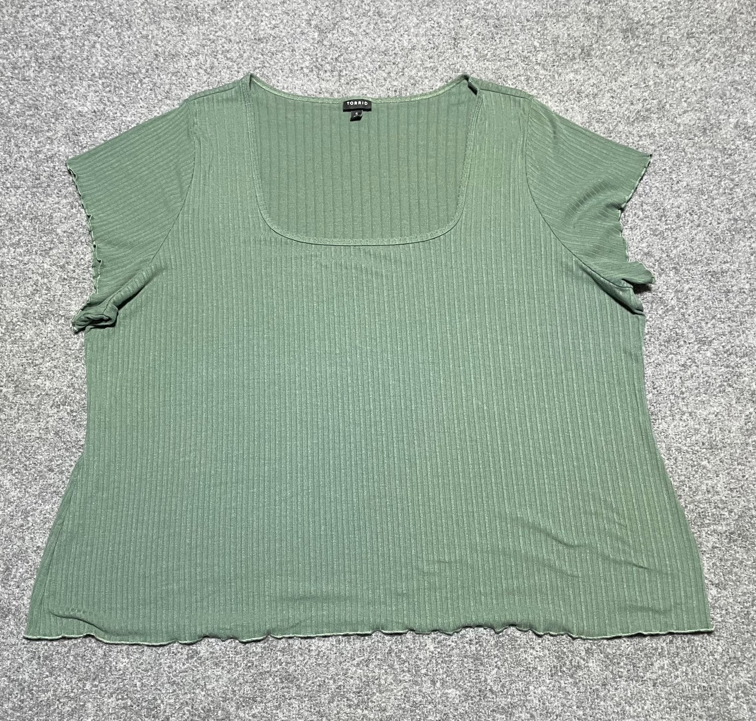 Torrid Women\'s Plus Size 5 Sage Green Ribbed Square Neck Ruffle Trim T-Shirt Top
