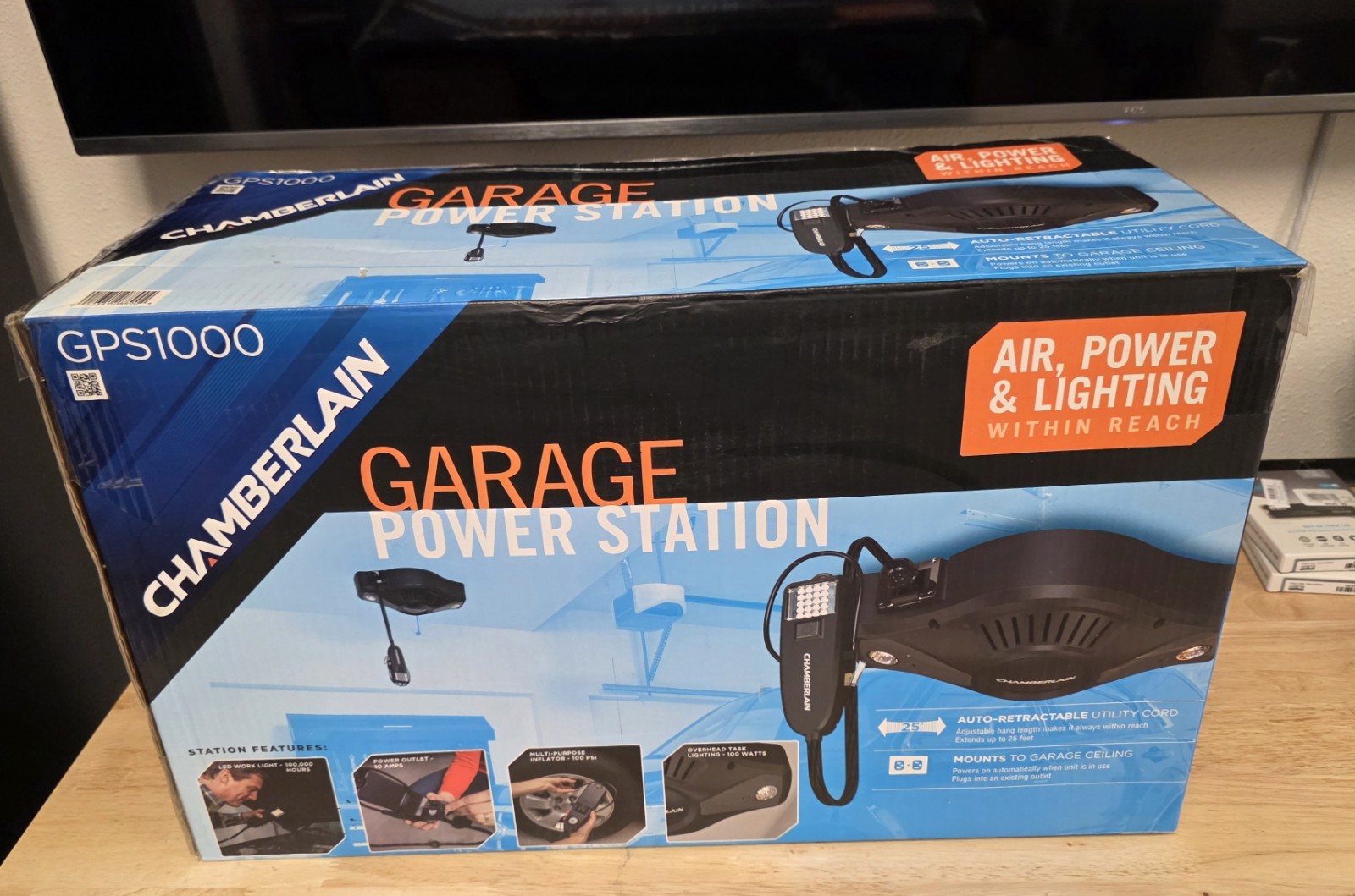 CHAMBERLAIN GPS1000 Garage Power Station New Open Box