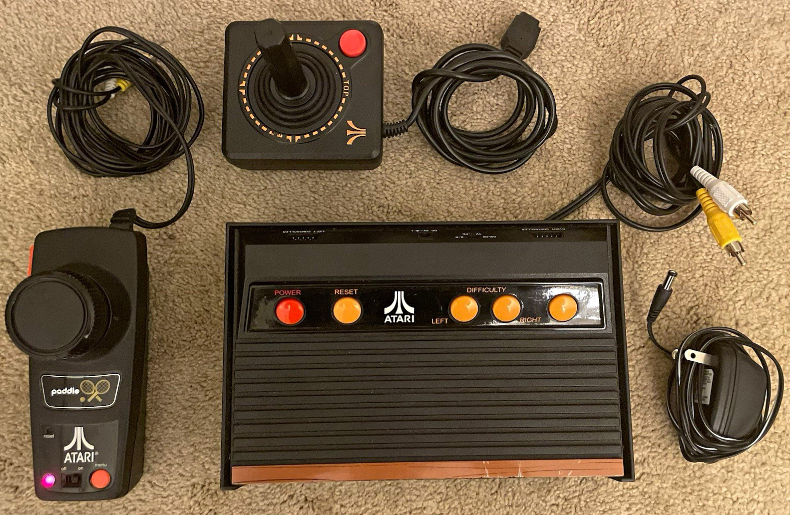 vintage rare atari (everything works)