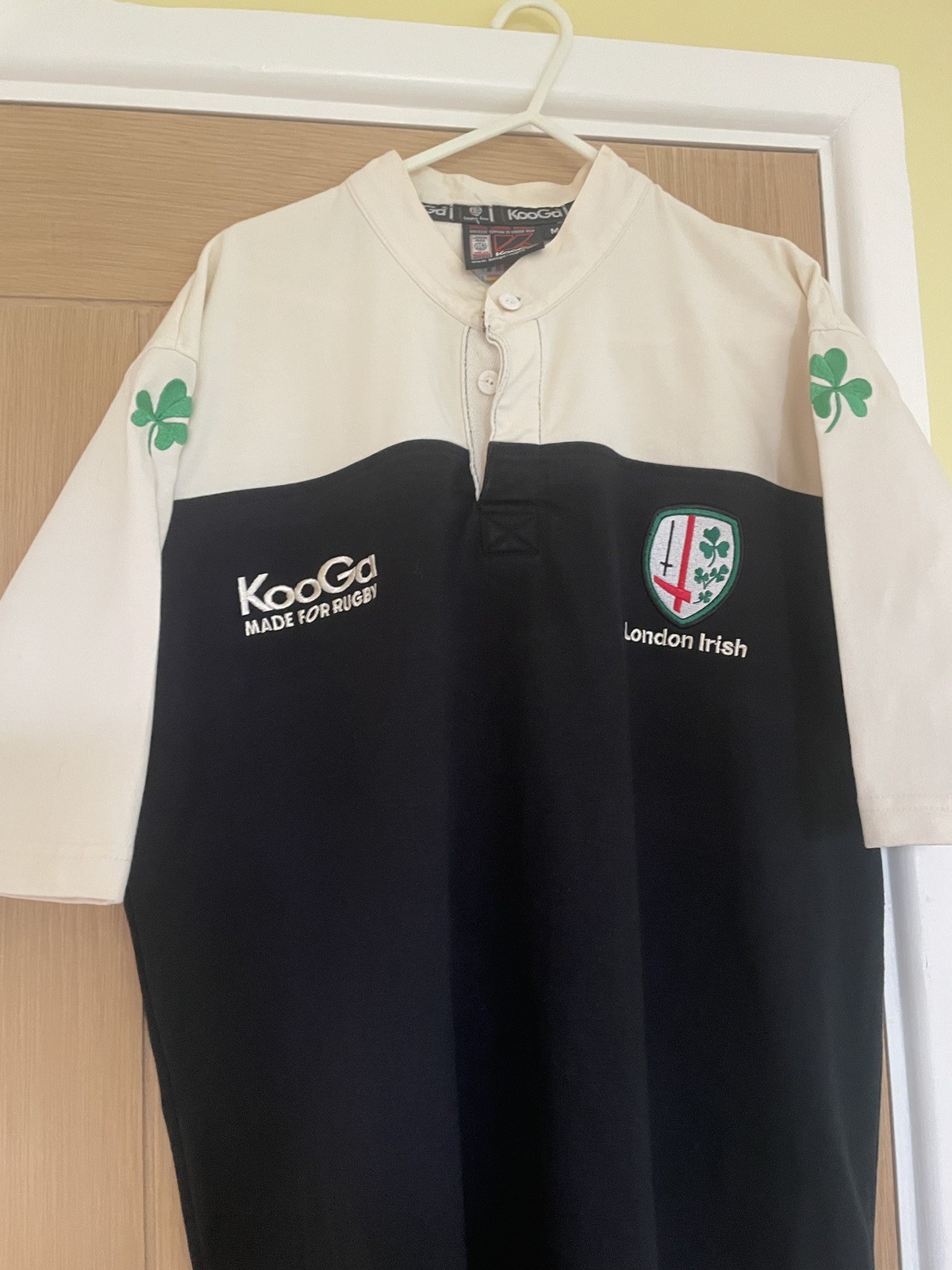 Kooga London Irish Vintage 2002 Rugby Shirt. Guinness .Size M