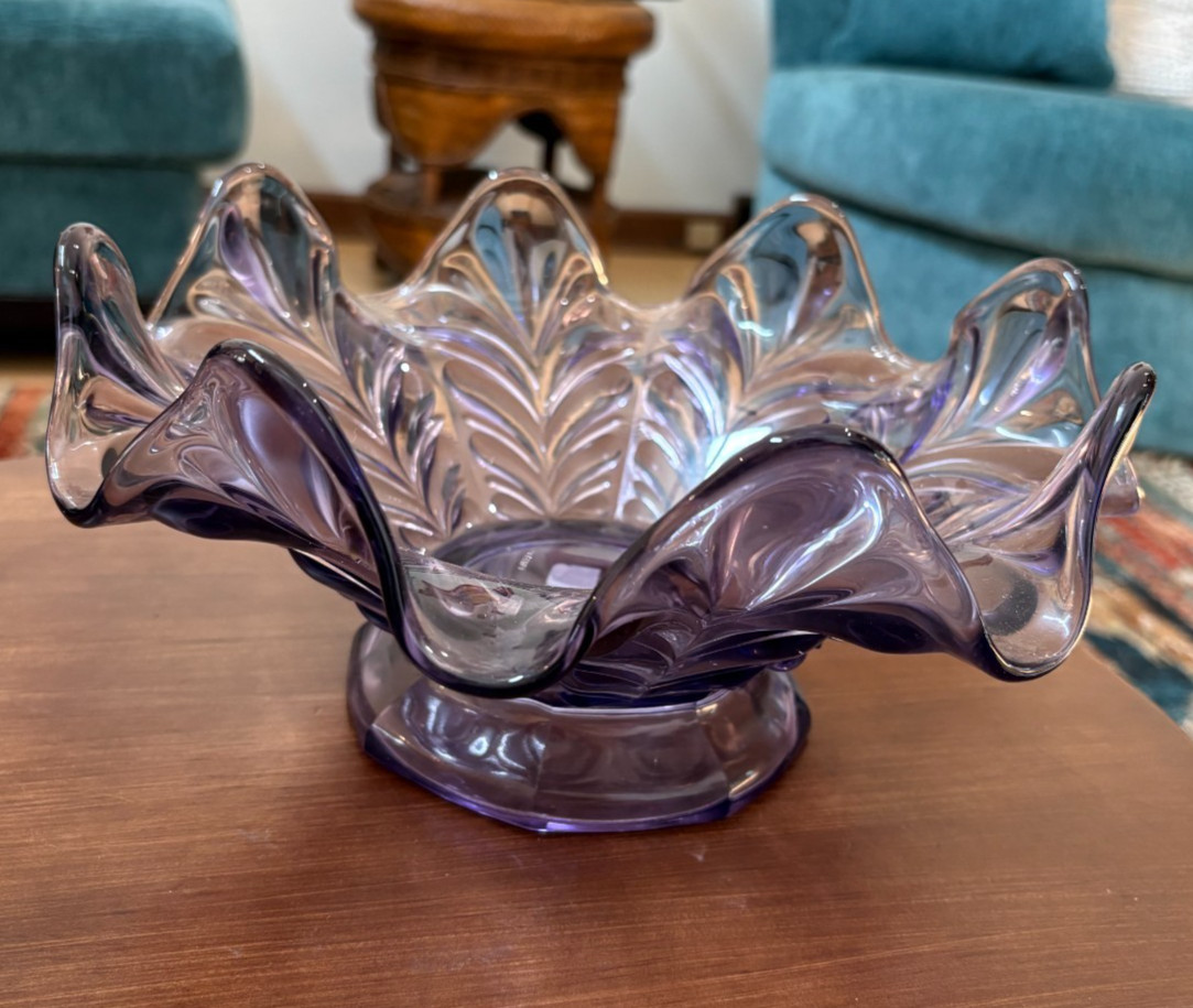 Large Fenton Art Glass 2010 Violet Lavender Purple Feathers Ruffled Footed Bowl