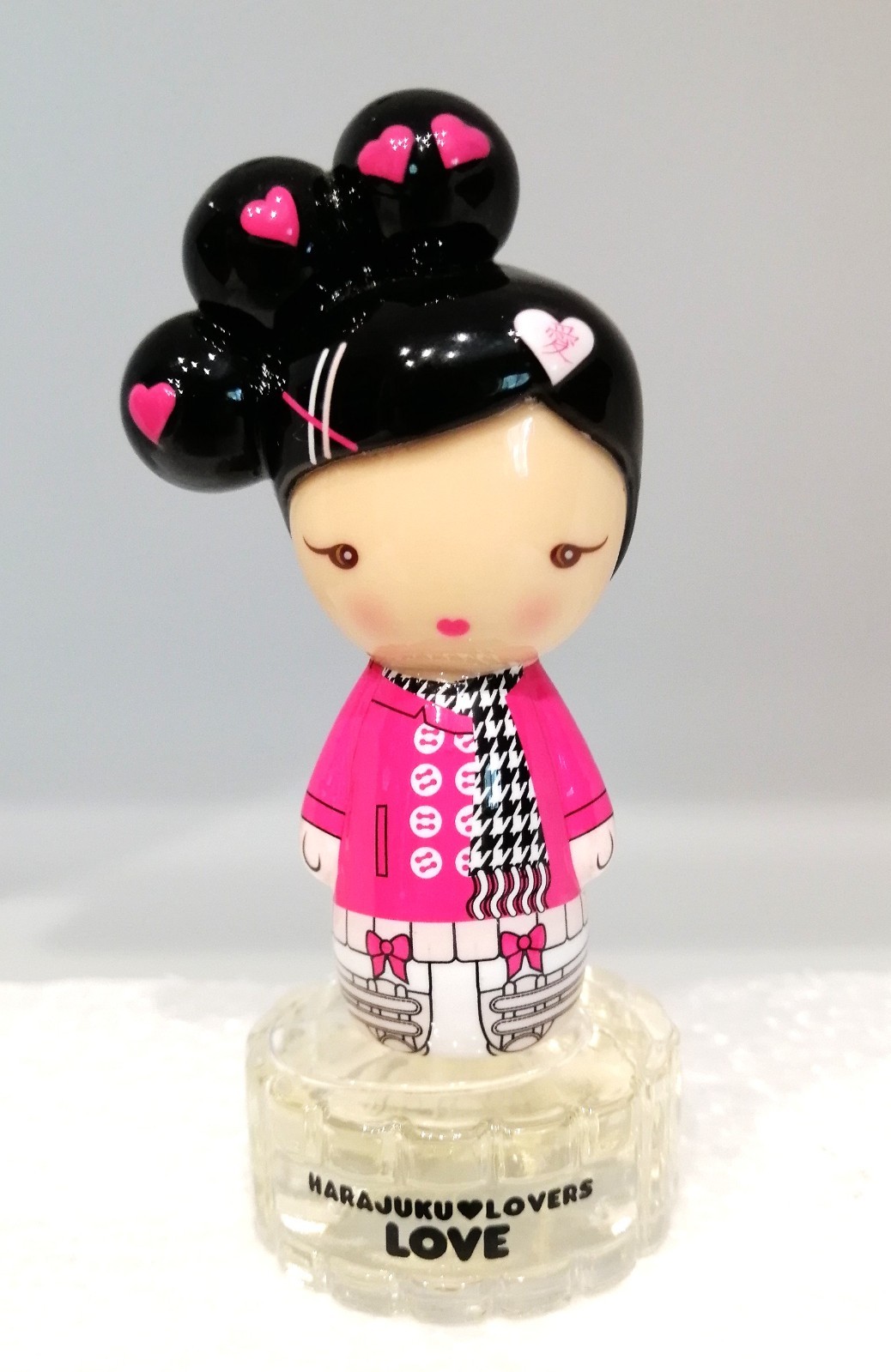 HARAJUKU LOVERS LOVE SNOW BUNNIES Eau de Toilette Spray Gwen Stefani 0.3oz 10ml HARAJUKU LOVERS LOVE SNOW BUNNIES Eau de Toilette Spray Gwen Stefani 0.3oz 10ml