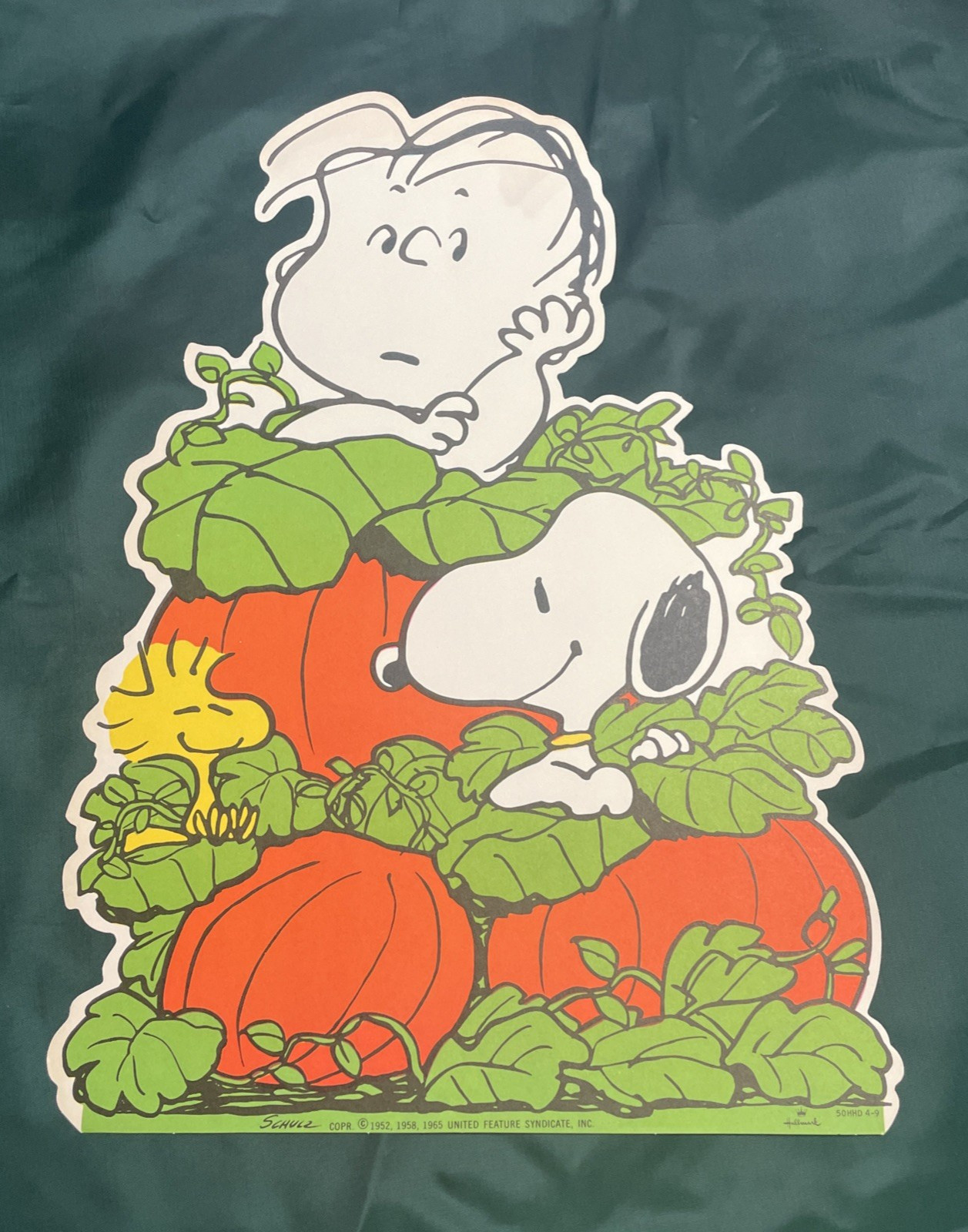 VTG 1965 Peanuts Halloween Die Cut Charlie Brown Great Pumpkin Linus Snoopy 14”