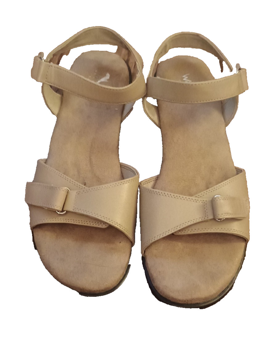 New Walking Cradles Taupe Cushioned Comfort Sandals Sz 9 Sling back 1.25\